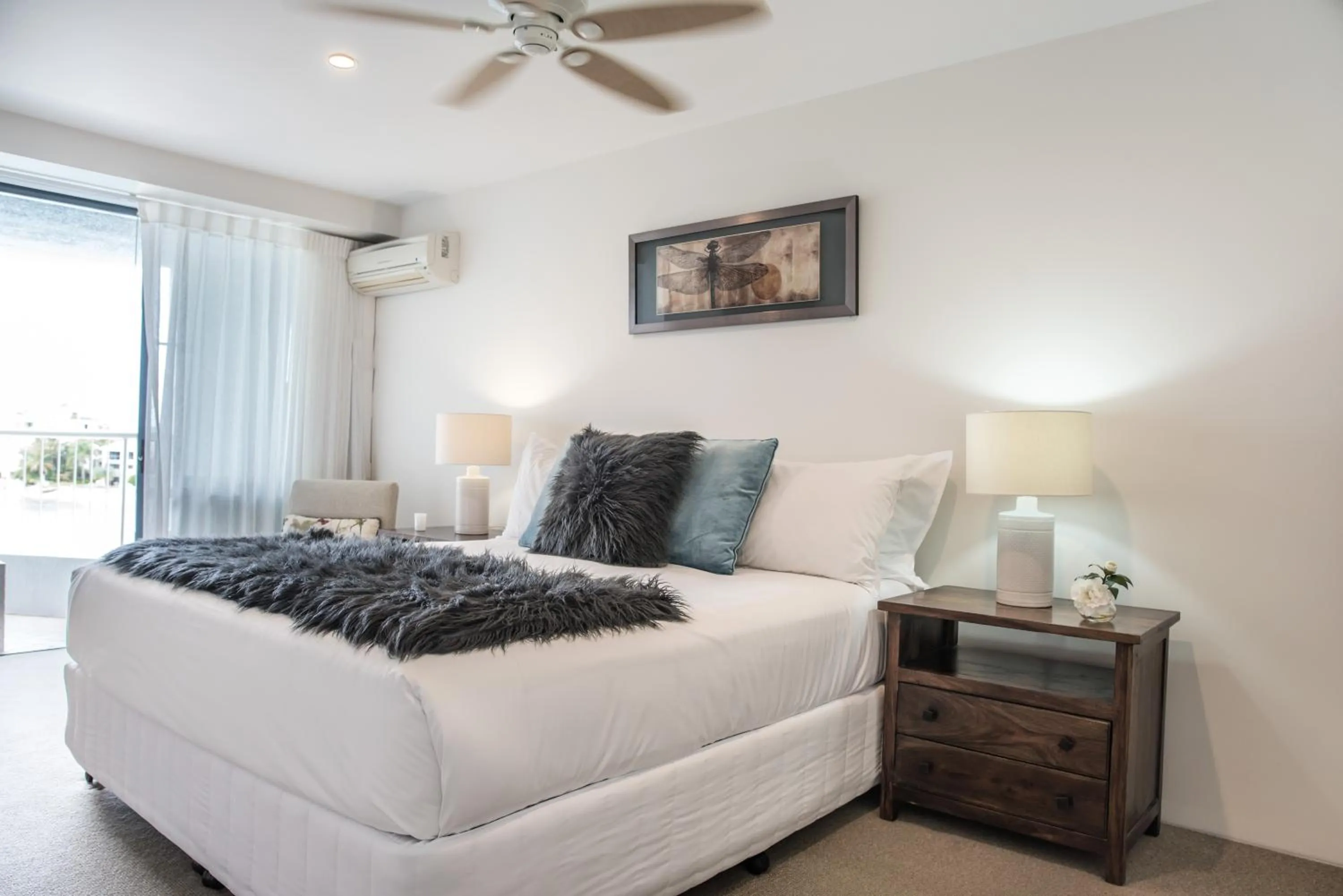 Bed in Noosa Pacific Resort