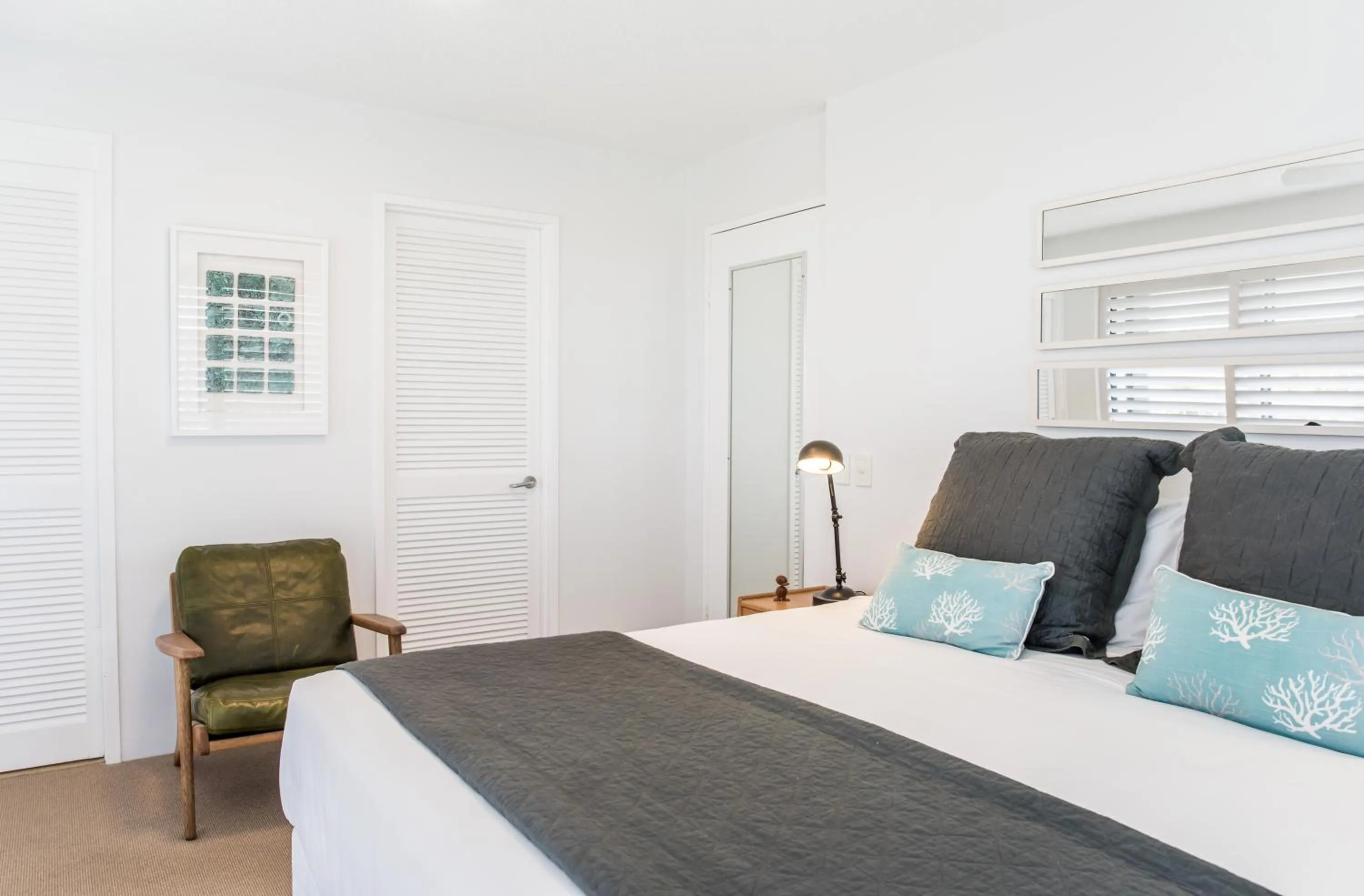 Bed in Noosa Pacific Resort