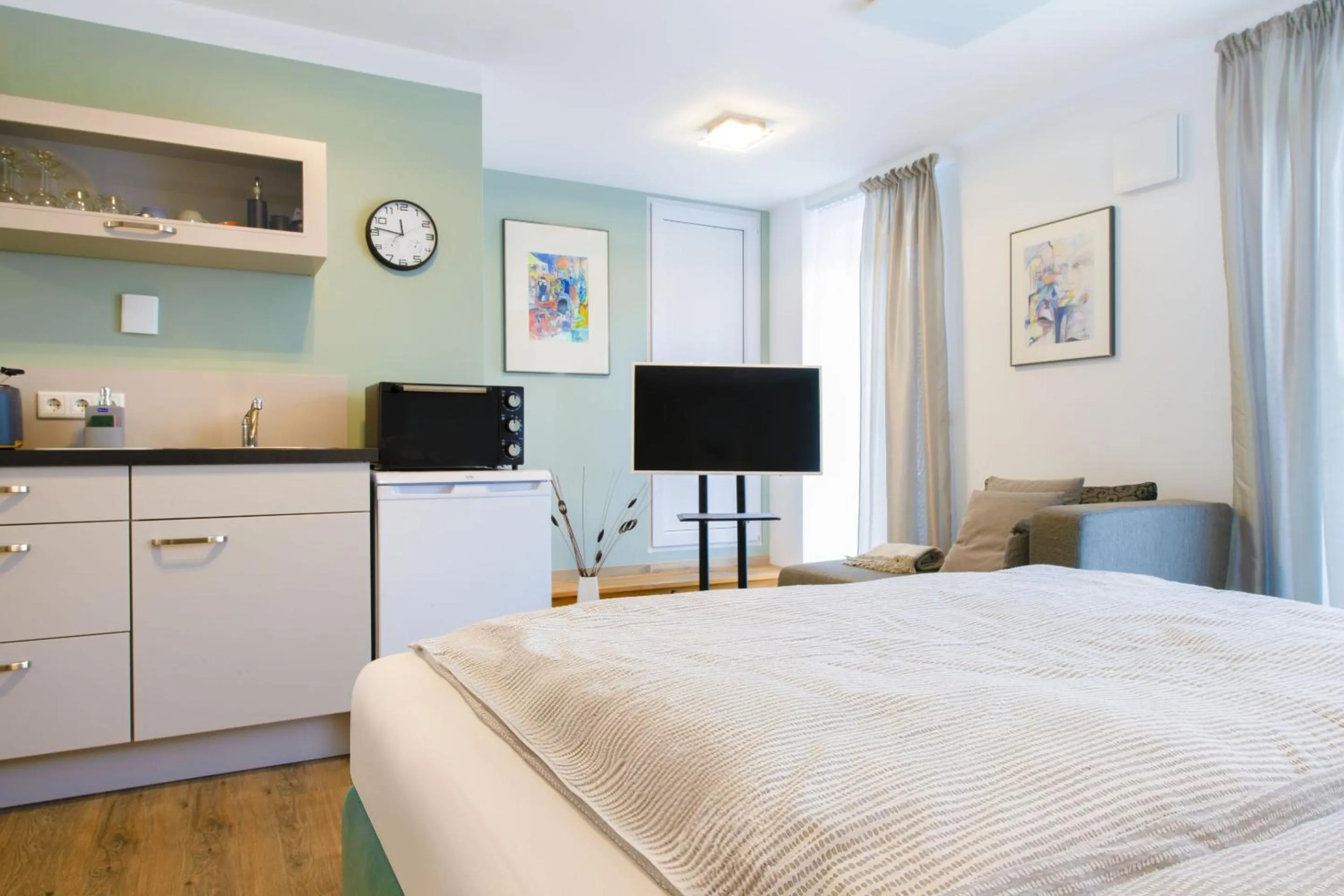 Kitchen or kitchenette, Bed in Erfblick-Apartments