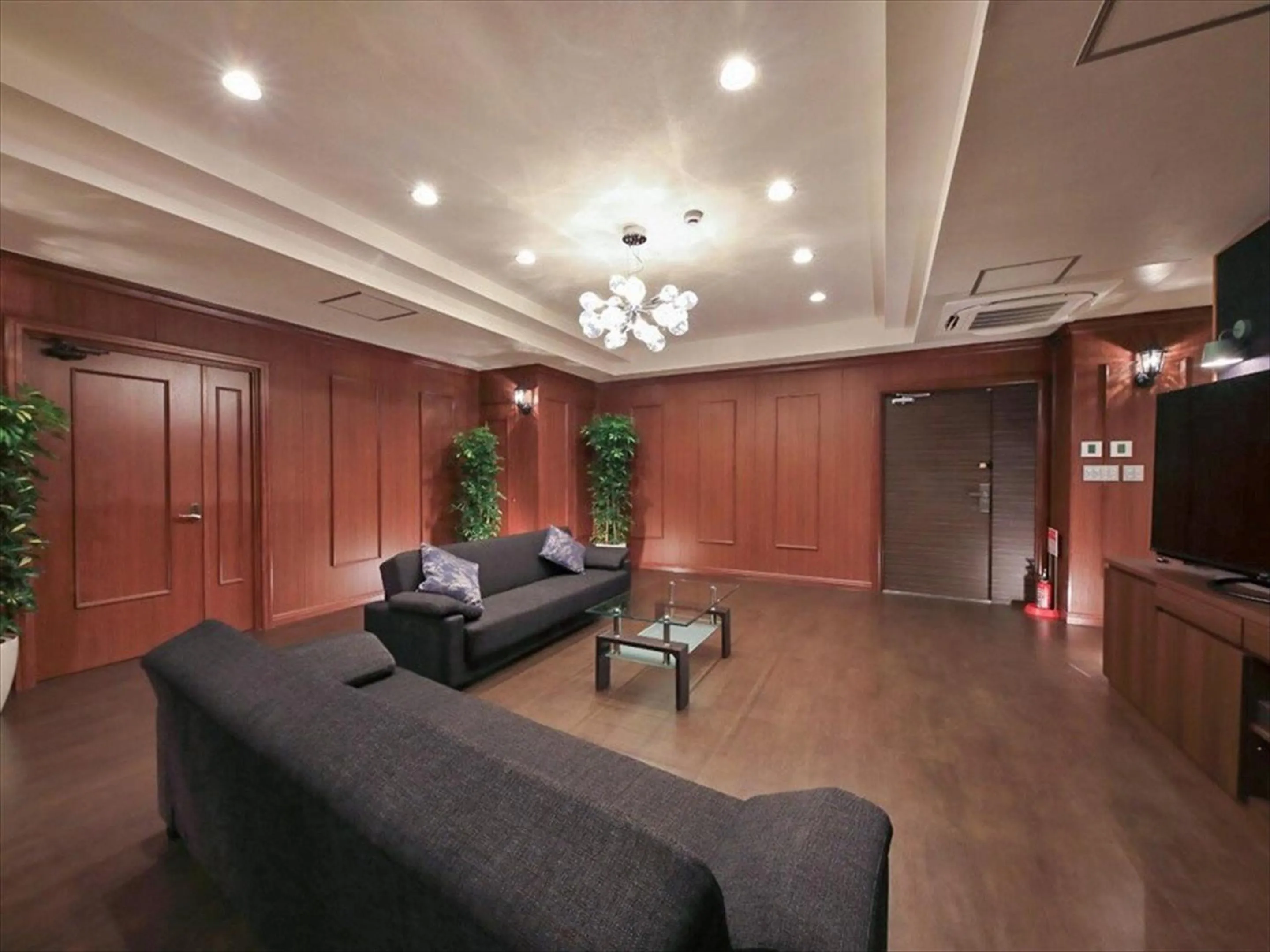 Living room in Terrace Garden Mihama Resort by Coldio Premium