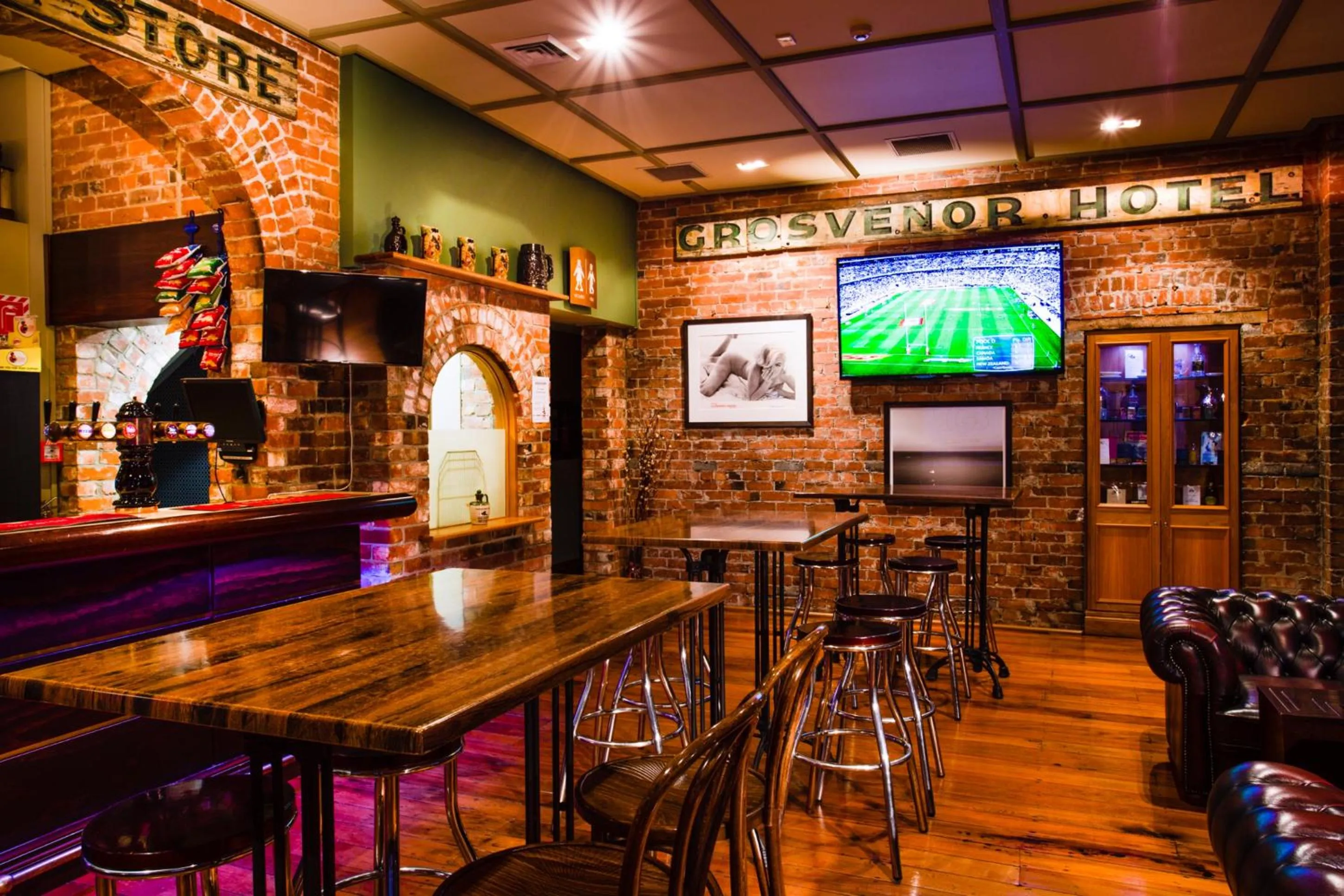 Lounge or bar in The Grosvenor Hotel