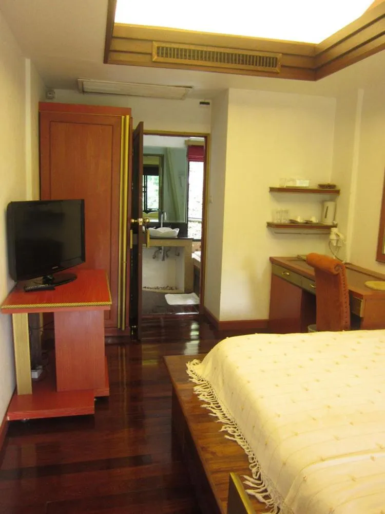 Photo of the whole room, Bed in J Valley Resort