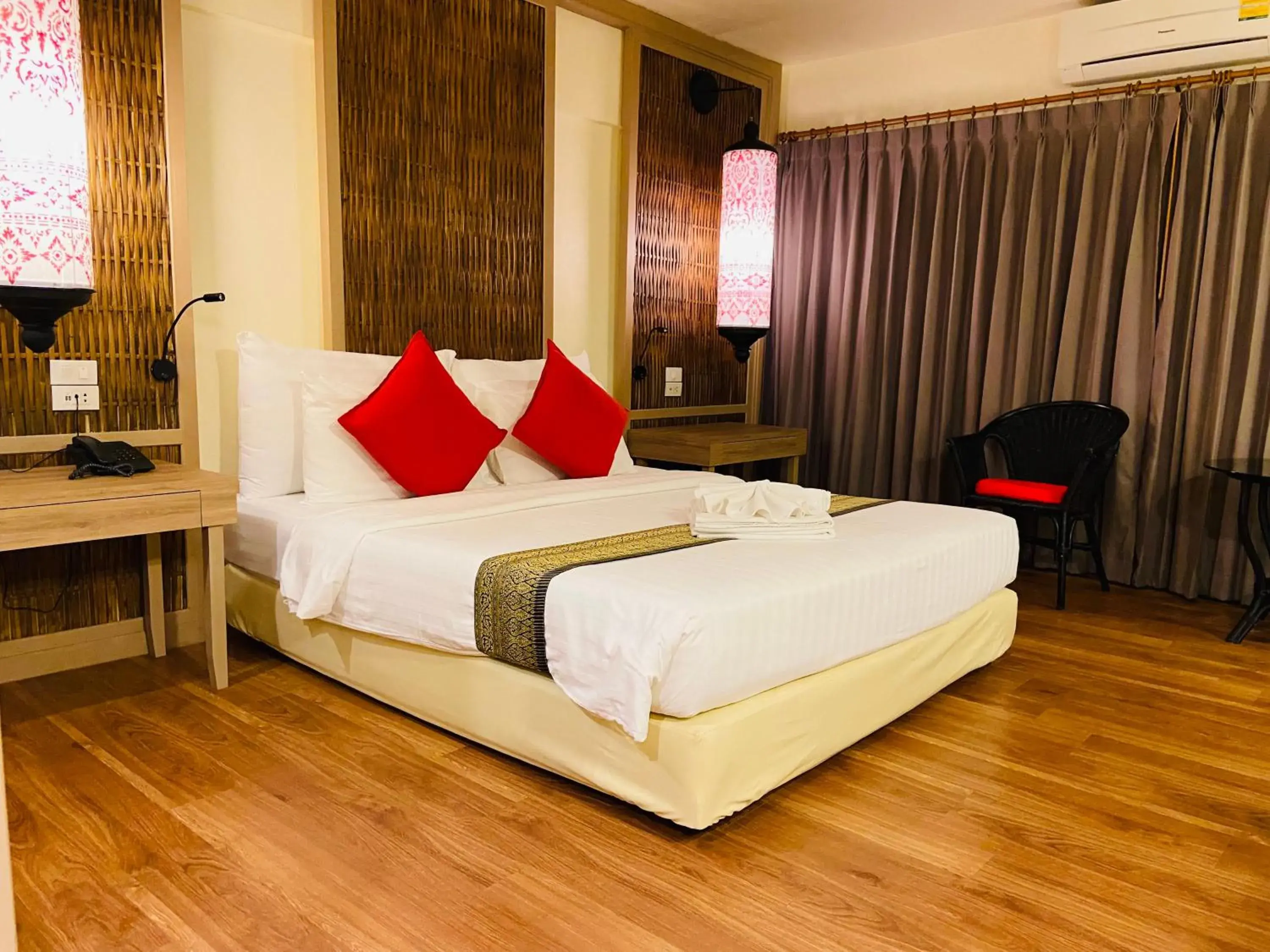 Naga Double Room with Bath in Nak Nakara Hotel-SHA Extra Plus Naga Double Room with Bath in Nak Nakara Hotel-SHA Extra Plus
