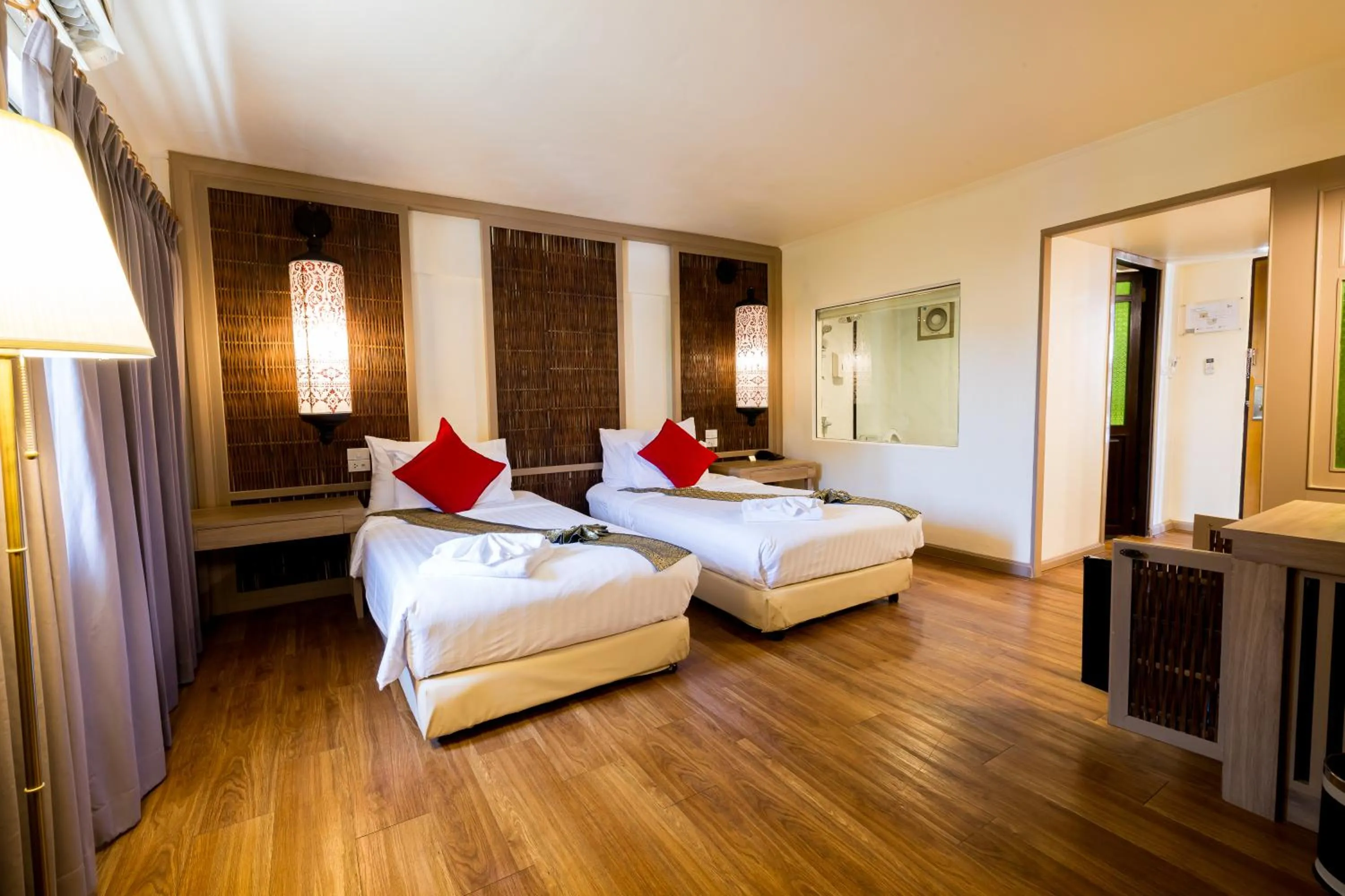 Property building, Bed in Nak Nakara Hotel