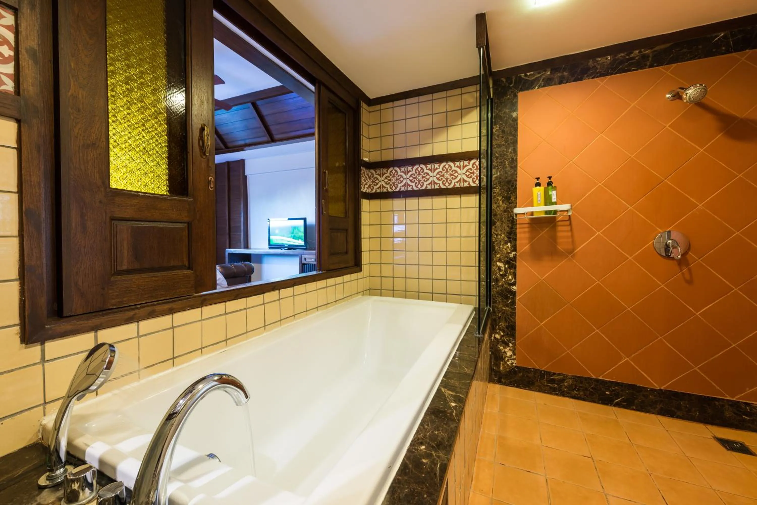 Bathroom in Nak Nakara Hotel