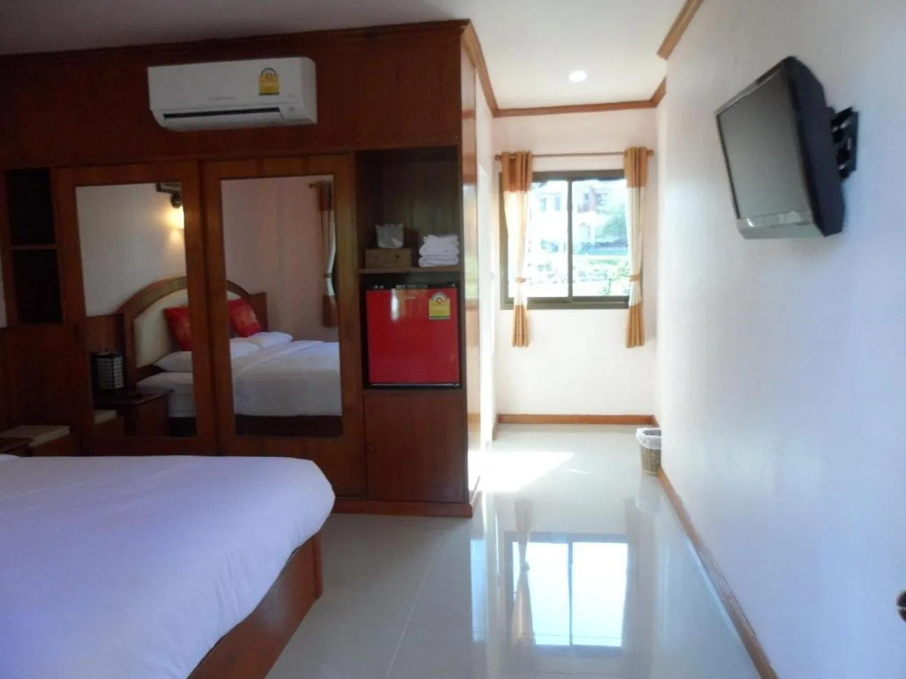 Bedroom, Bed in Baan Rom Mai