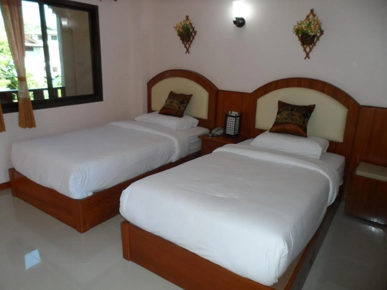 Bedroom, Bed in Baan Rom Mai