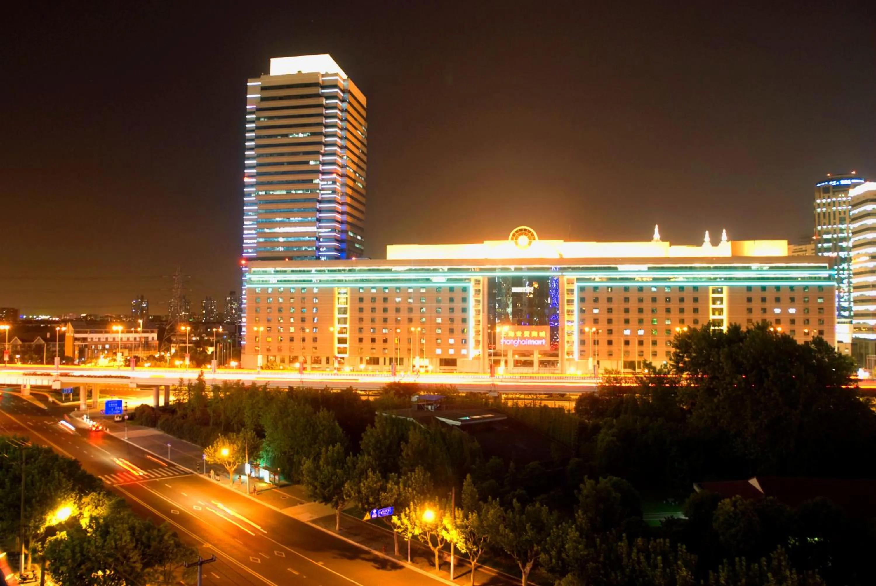 Facade/entrance in Gubei Garden Hotel Shanghai Hongqiao