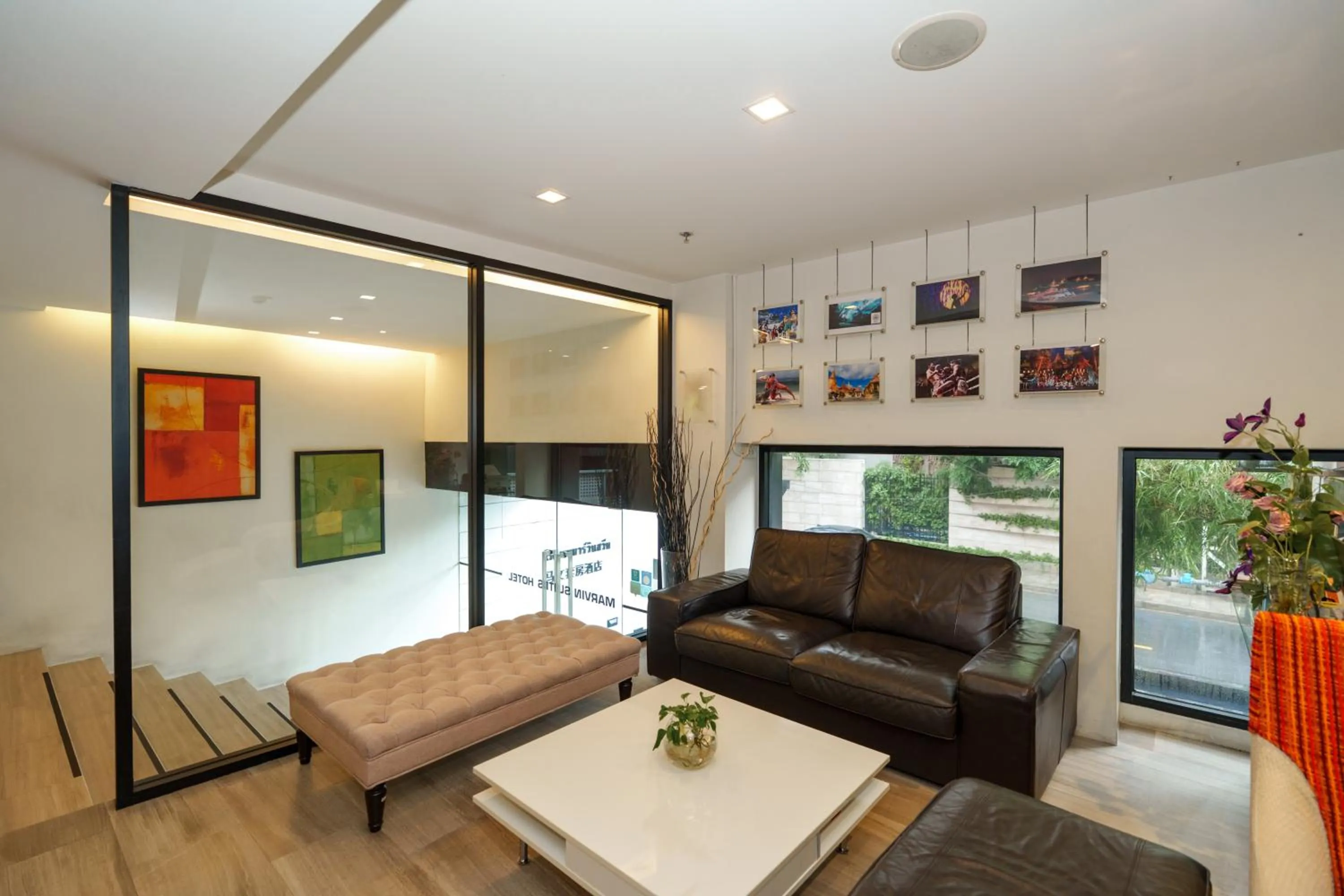 Lobby or reception in Marvin Suites Hotel