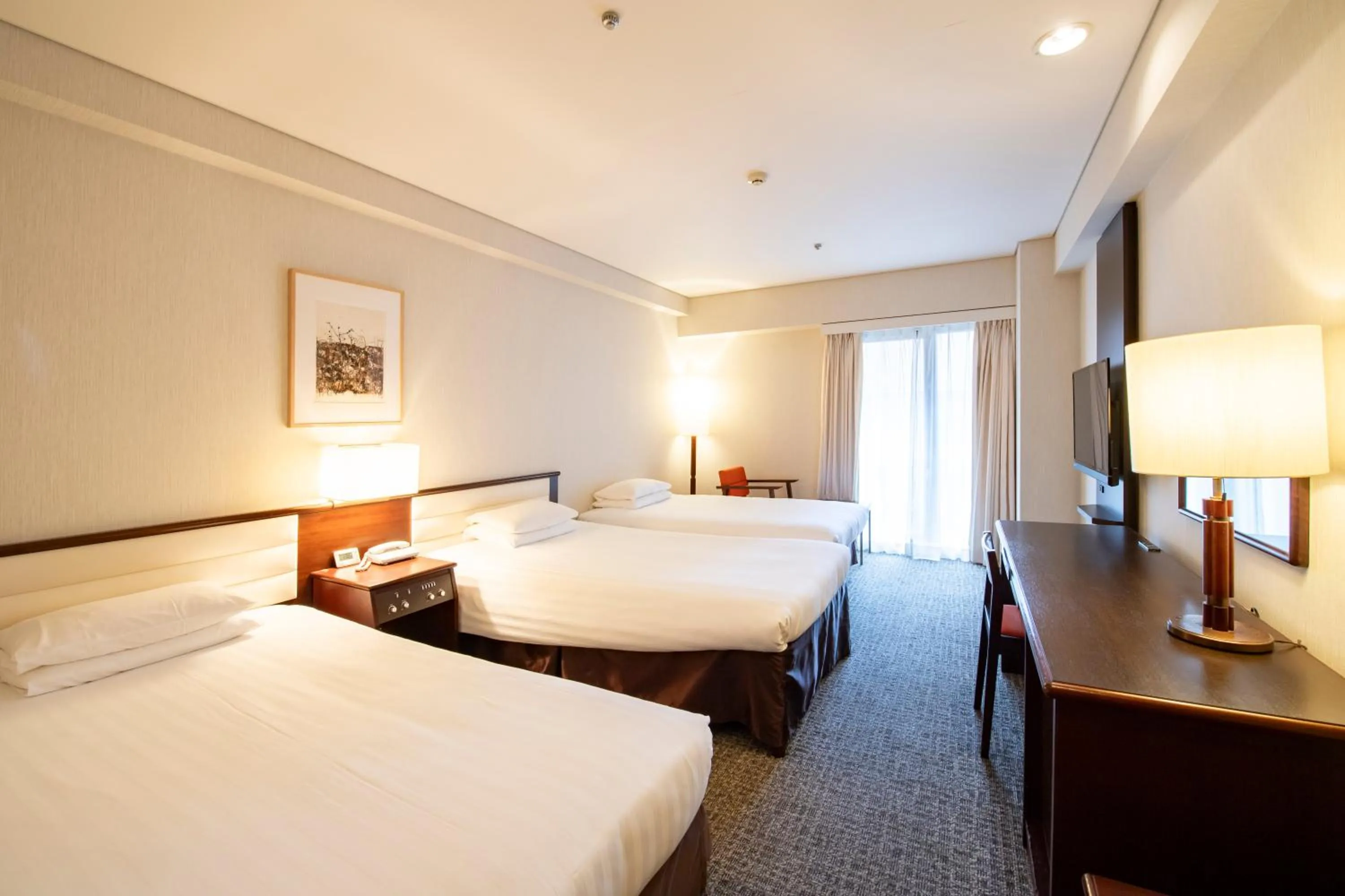 Bed in Kyoto Tokyu Hotel