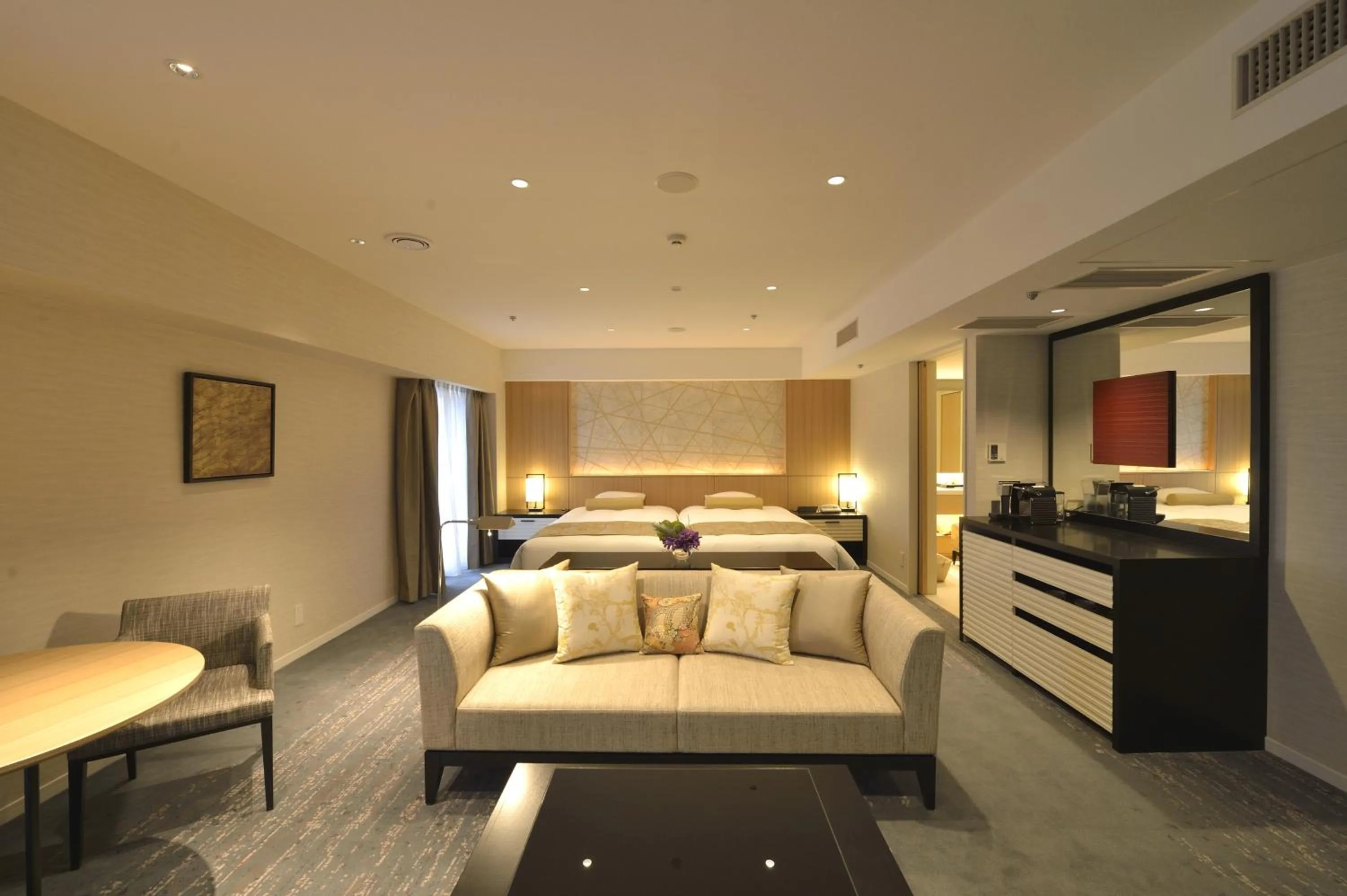 Bed in Kyoto Tokyu Hotel