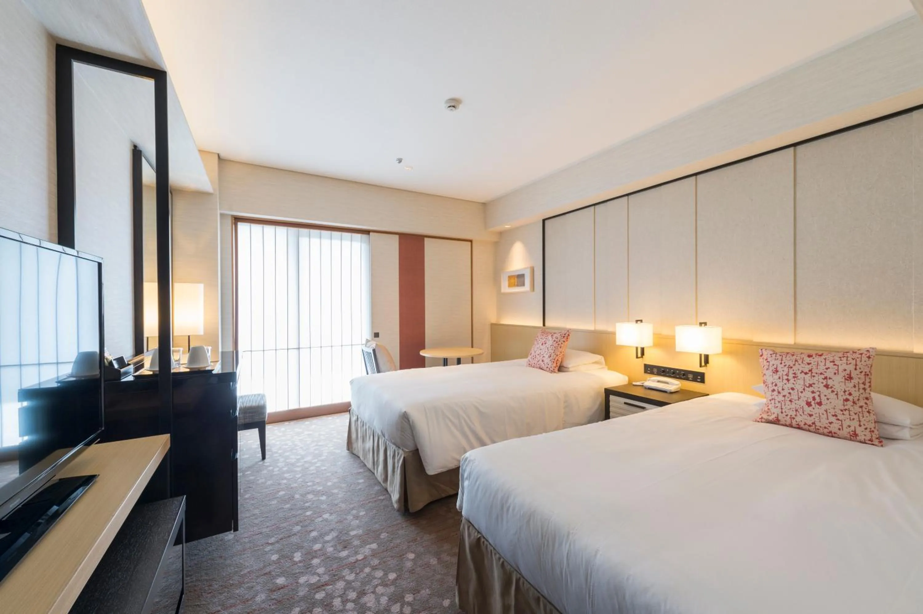 Bed in Kyoto Tokyu Hotel