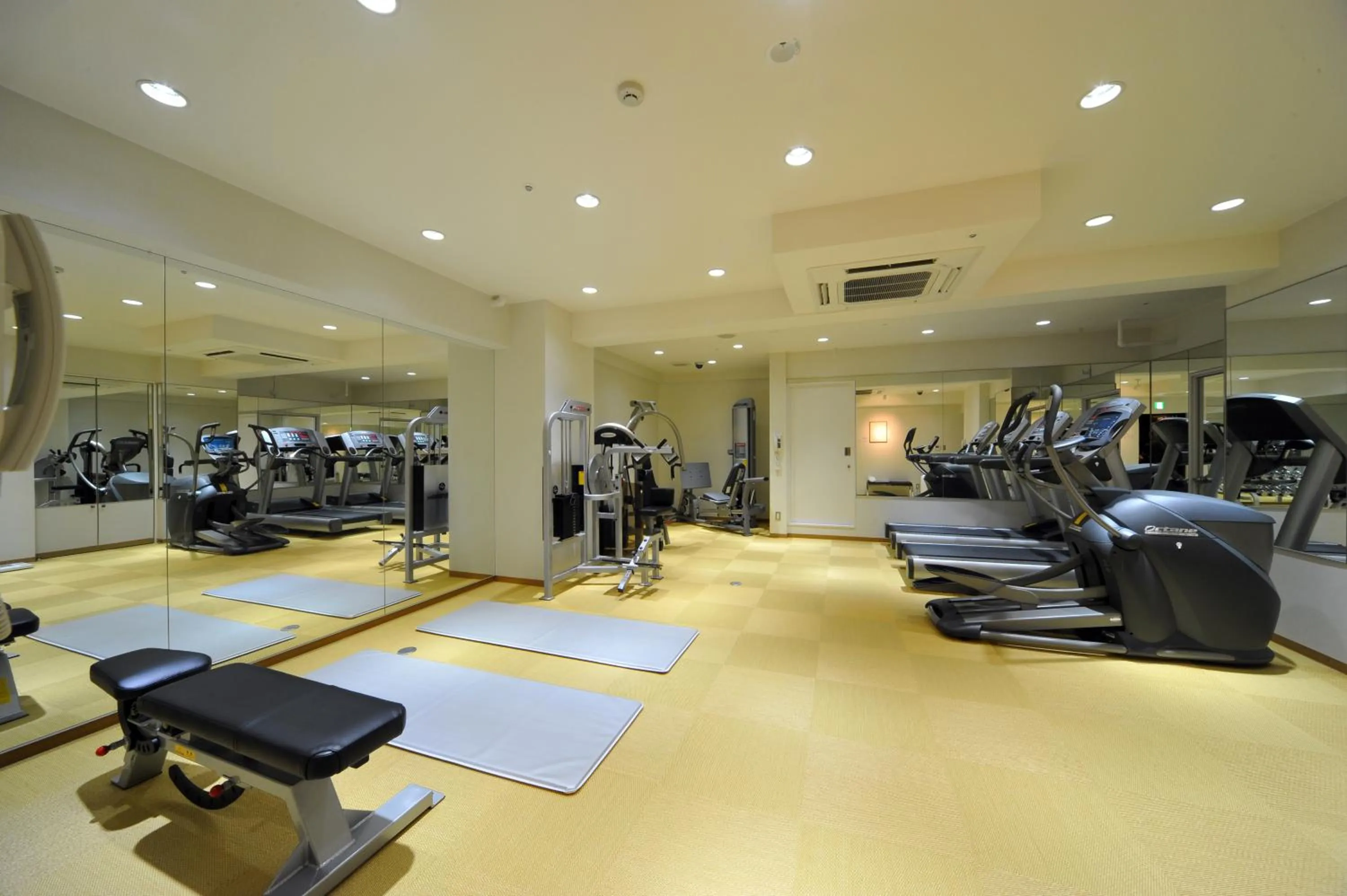 Fitness centre/facilities in Kyoto Tokyu Hotel
