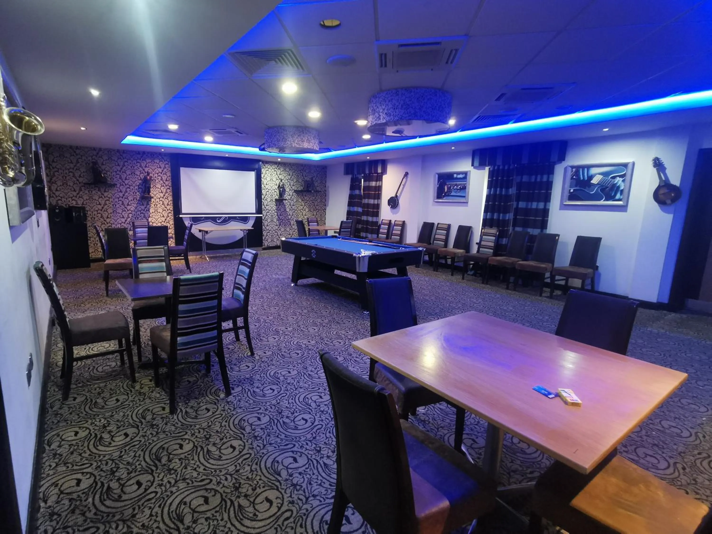 Billiard in The BlueBell Hotel