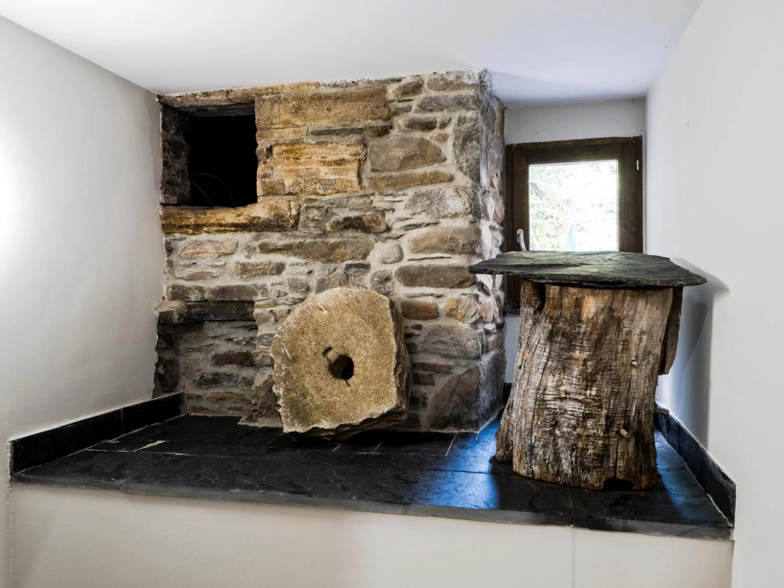 Property building in Hotel Rural Las Montañas de Pumar