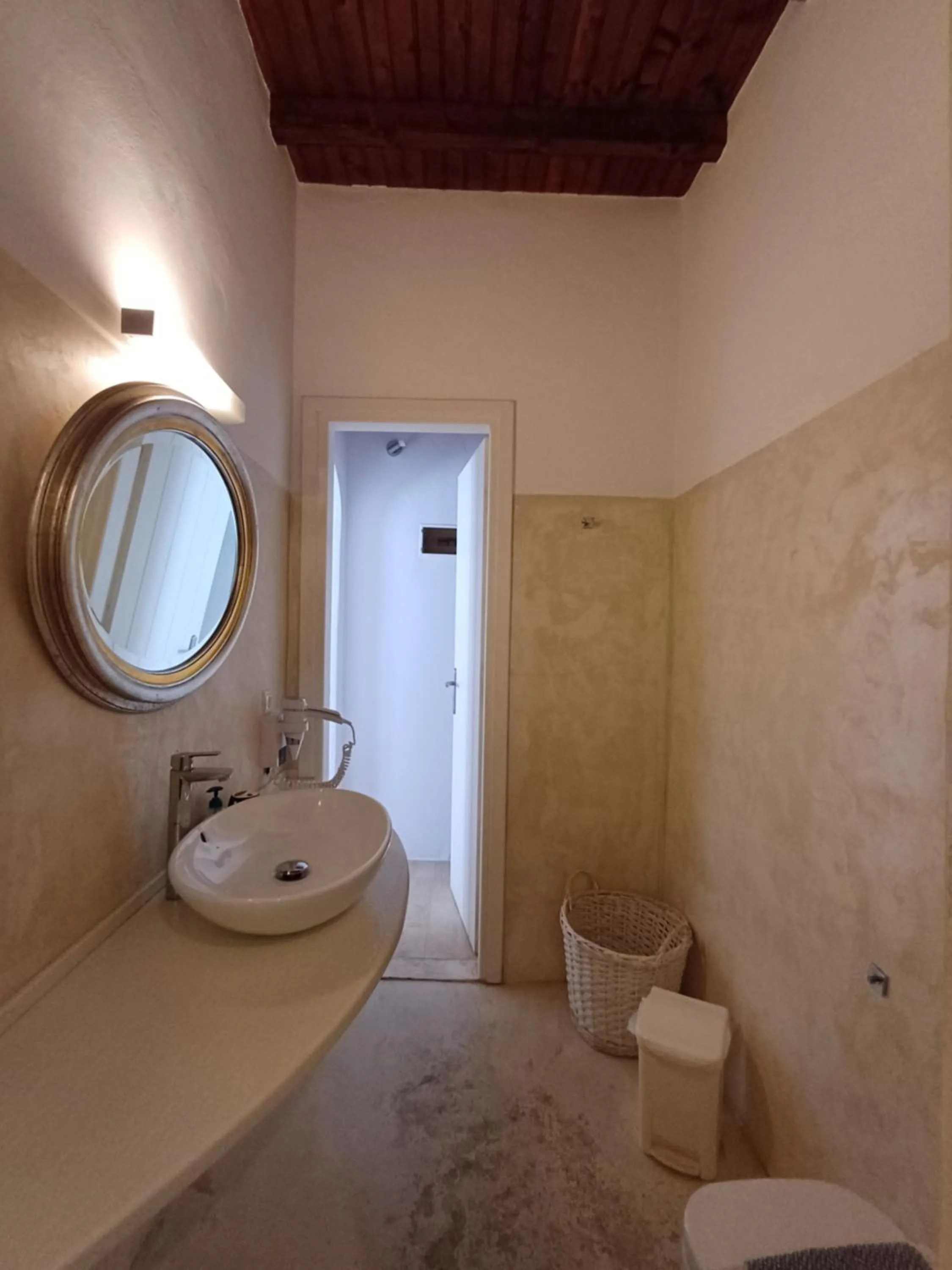 Bathroom in Manos Rooms