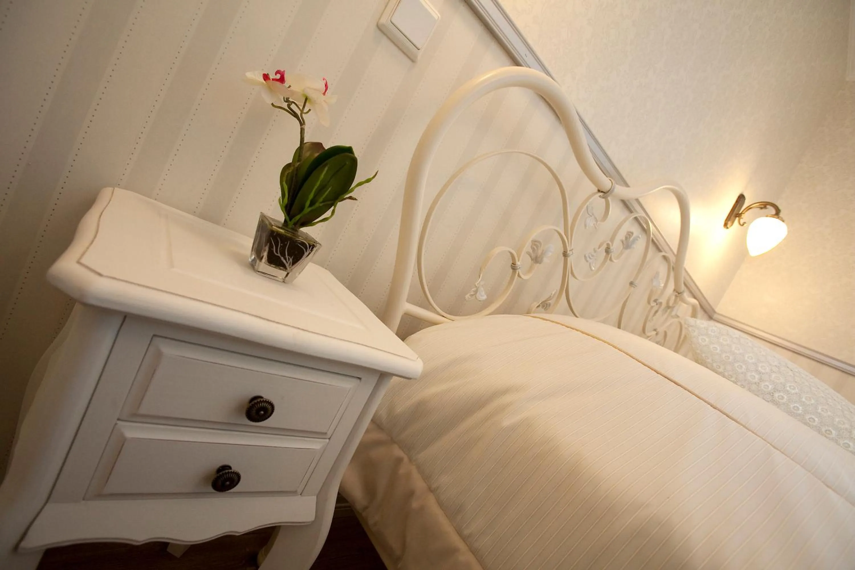 Bed in Vaihmalan Hovi