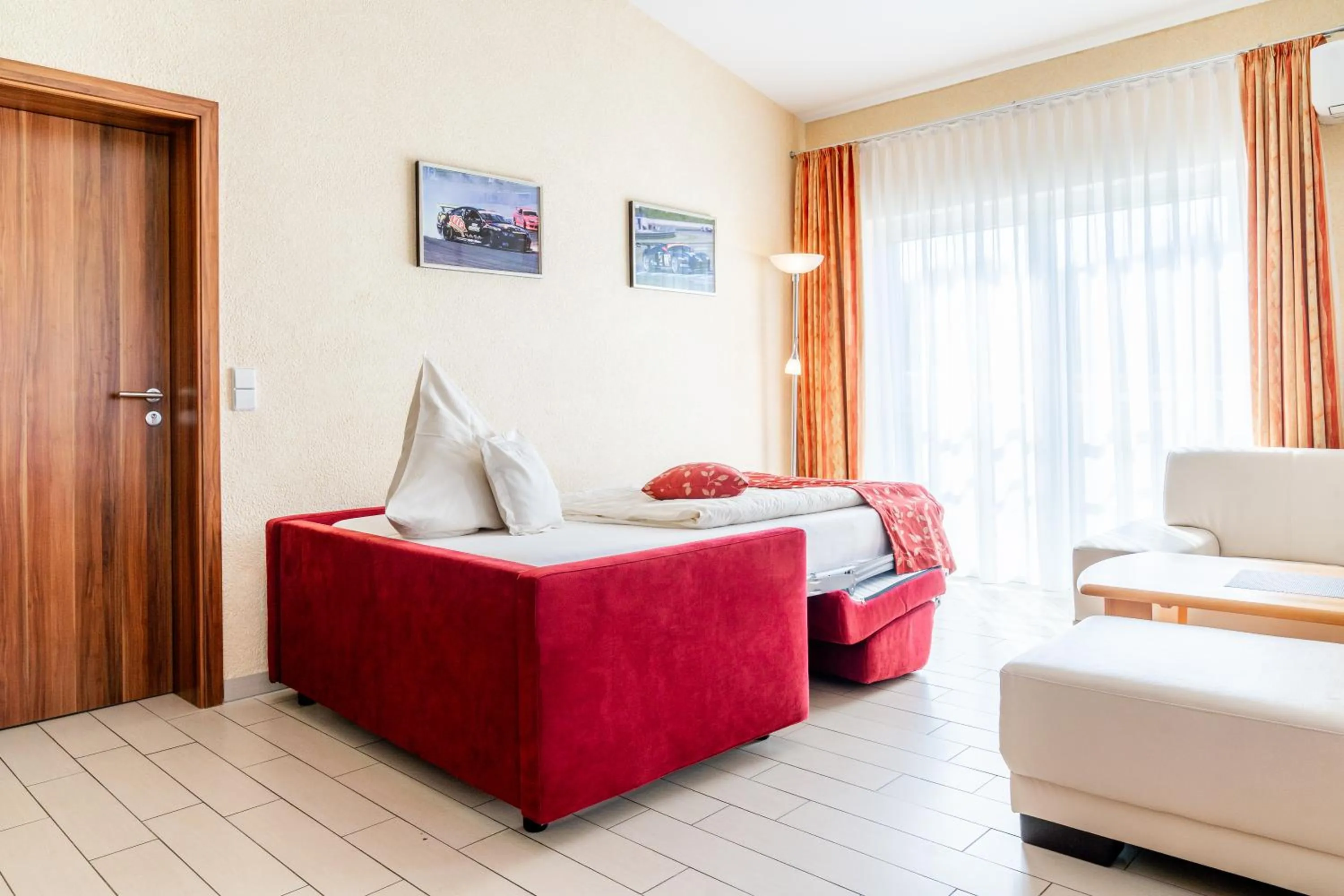 Living room, Bed in Land-gut-Hotel am Ring