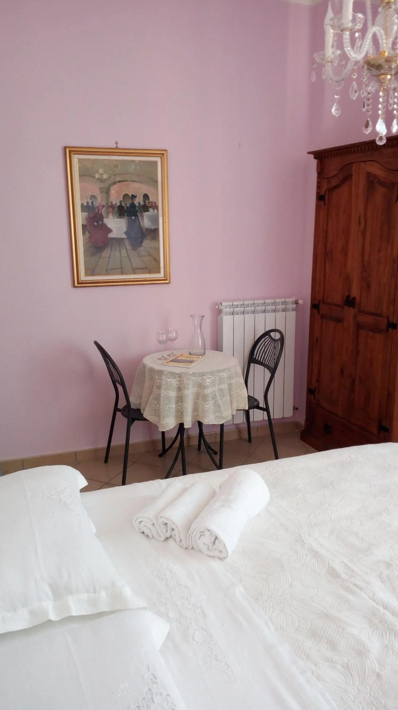 Bed in Annabella's Country House