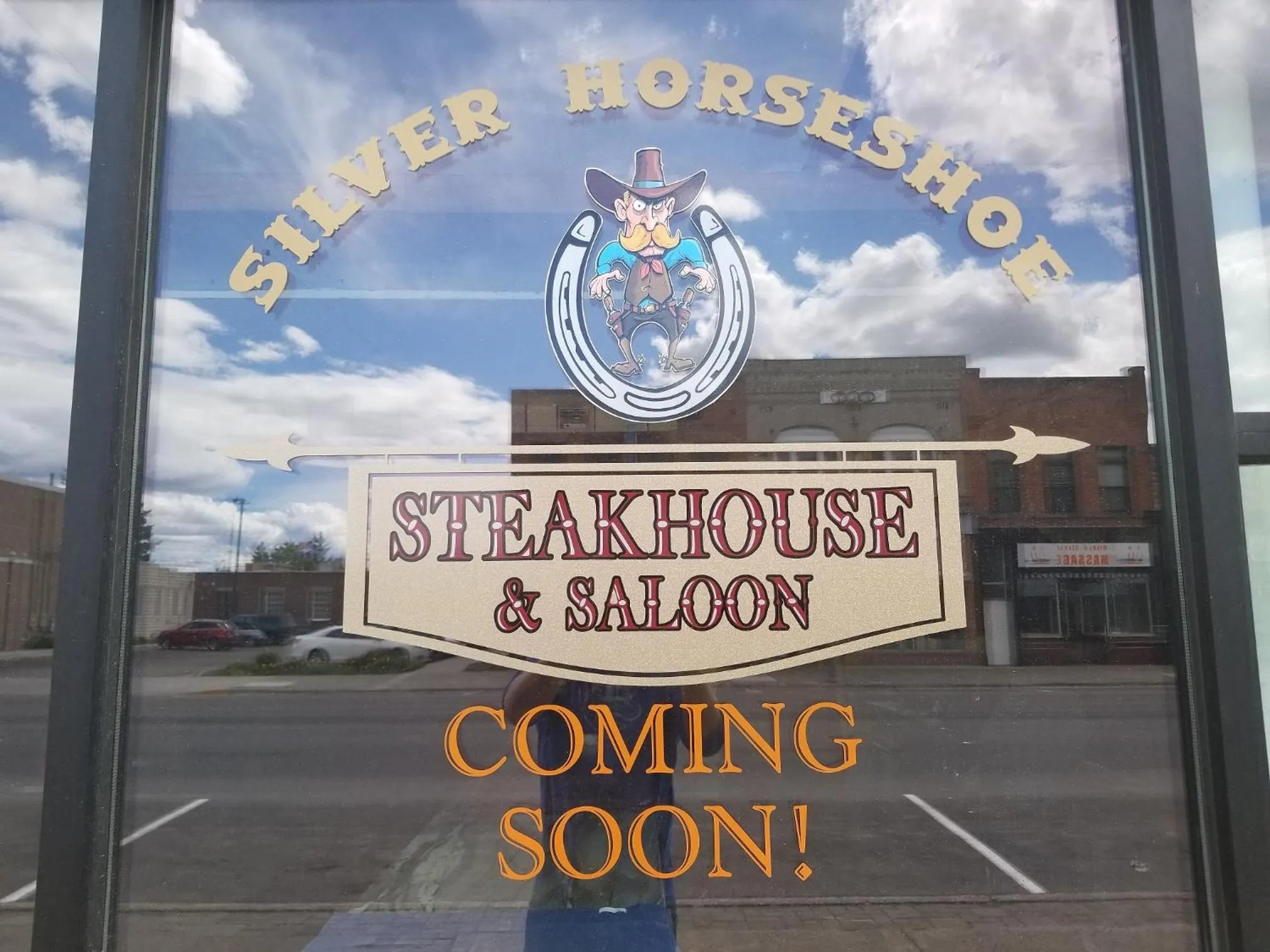 Restaurant/places to eat in Silver Horseshoe Inn