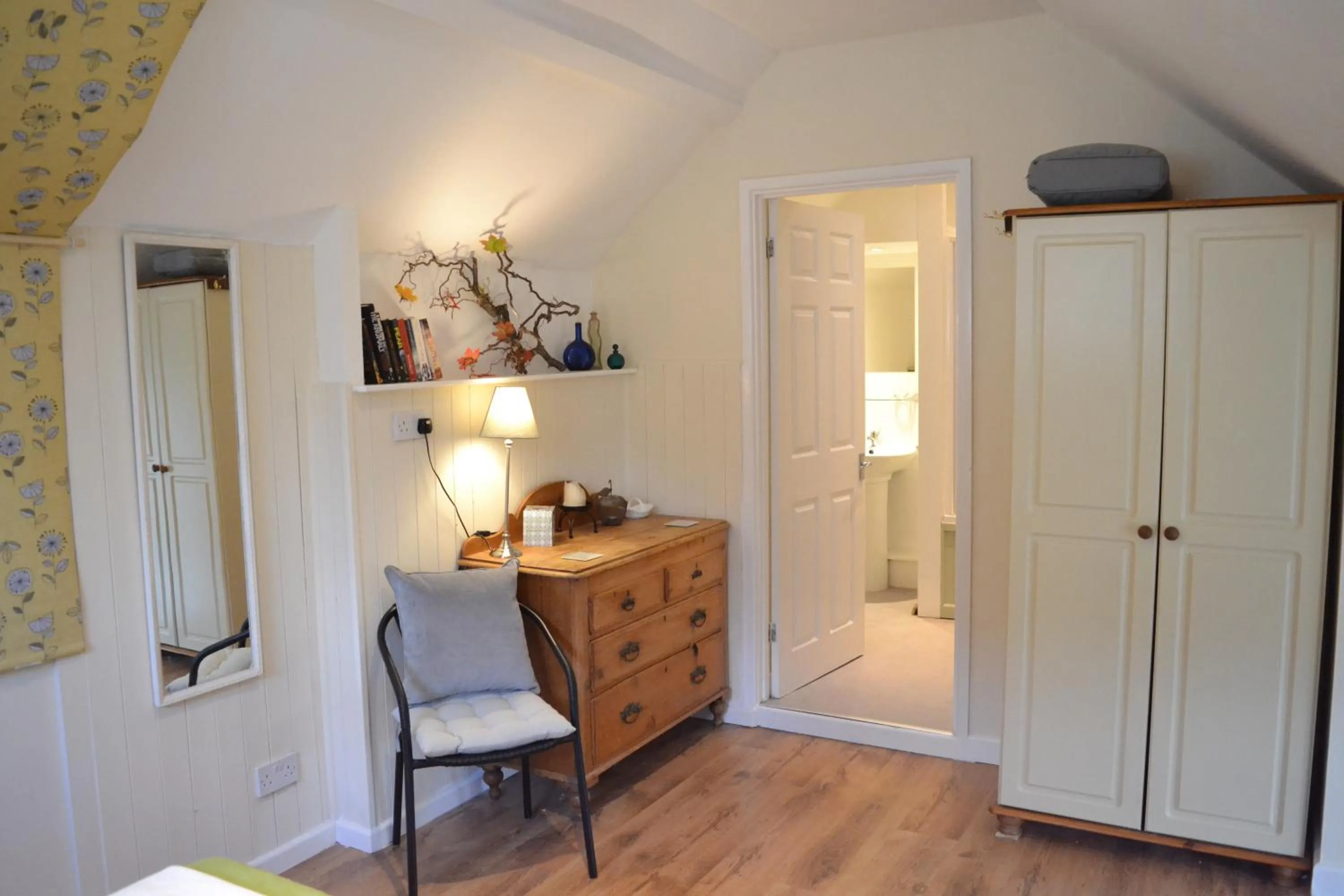 Bedroom in Halfway House