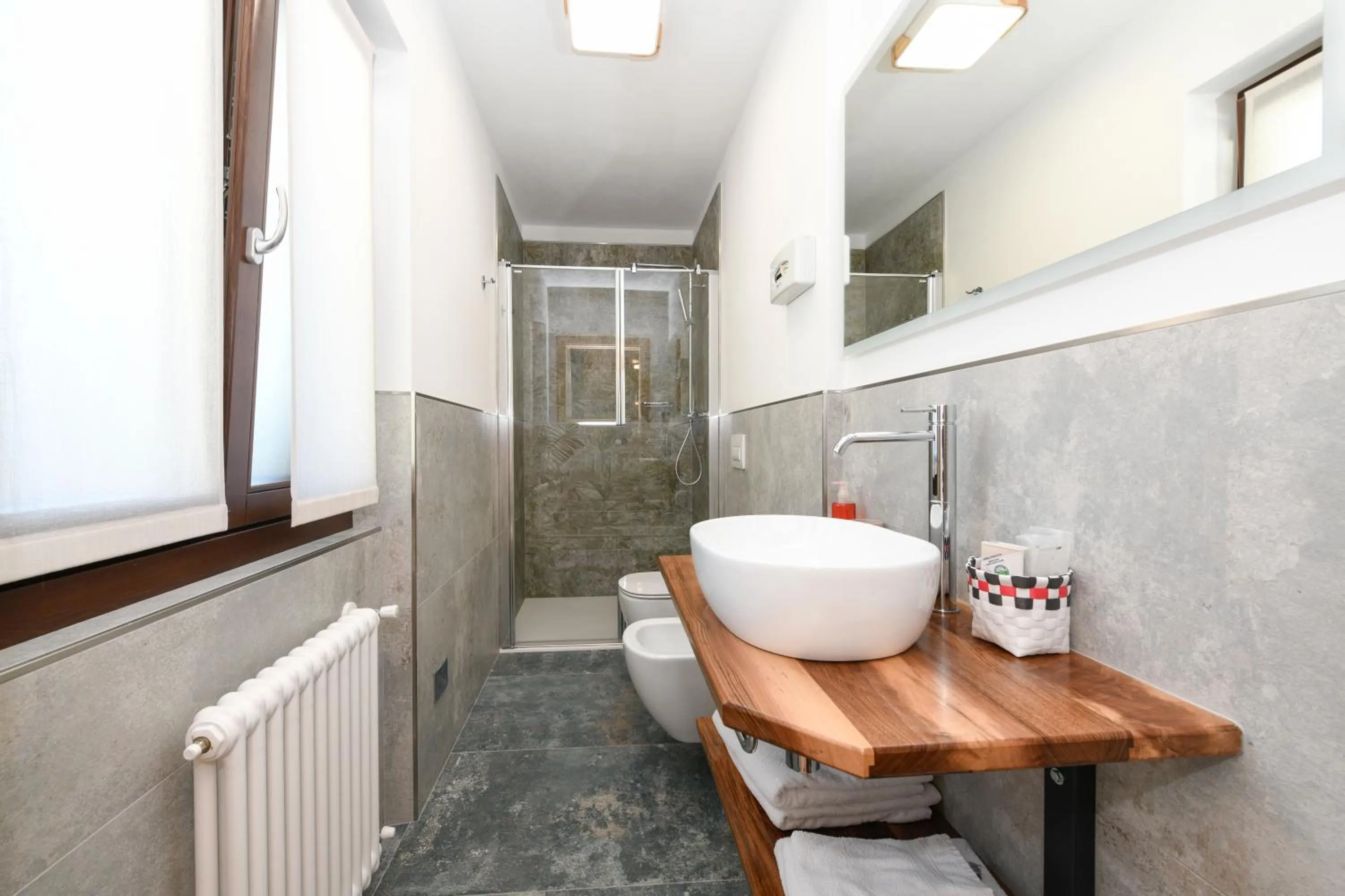 Bathroom in Hotel Denny