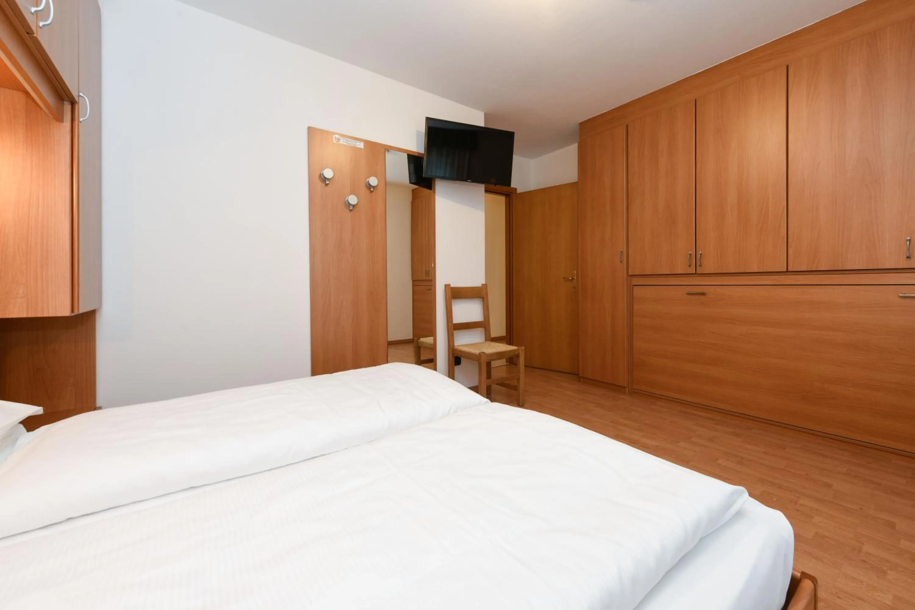 Bedroom, Bed in Hotel Denny