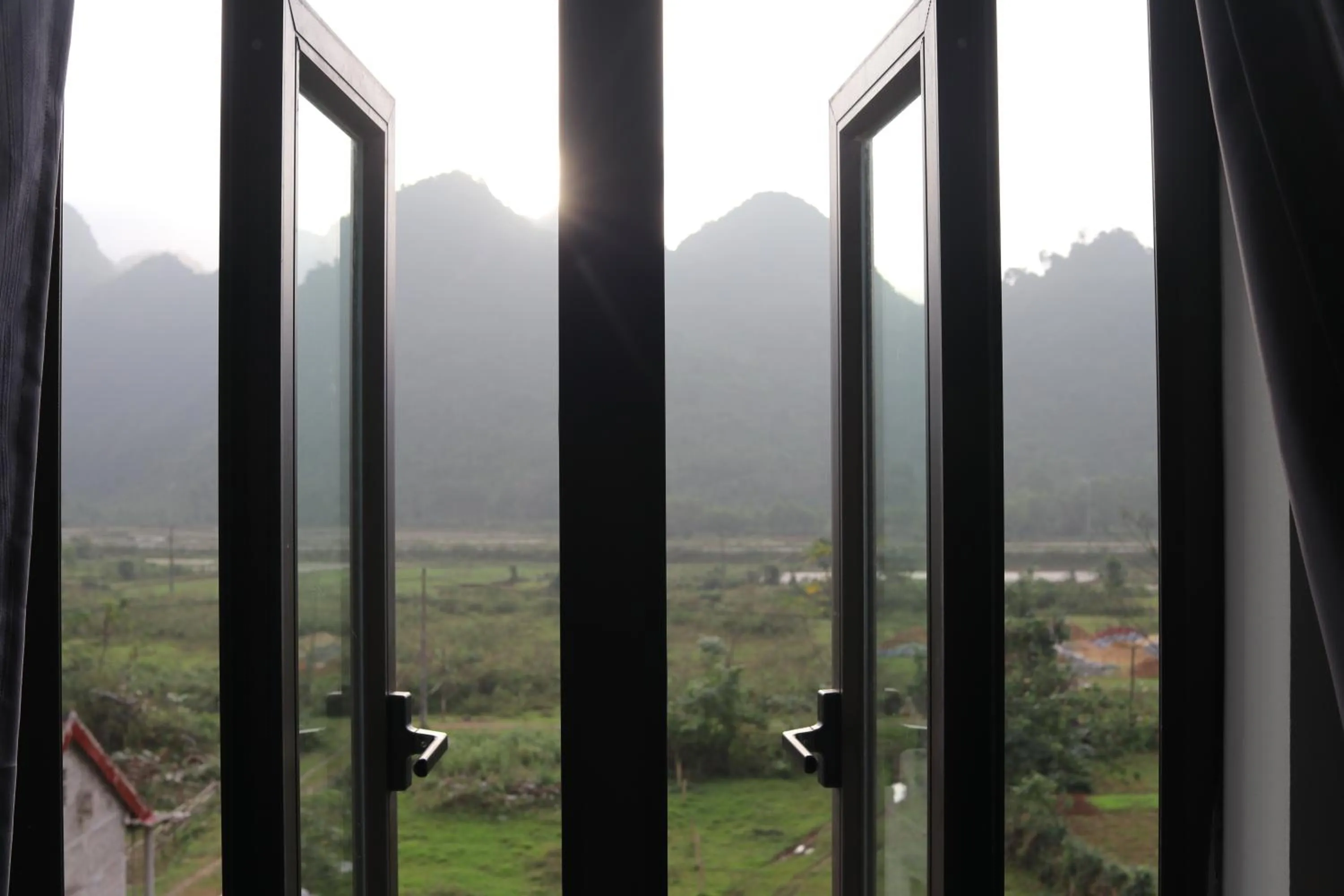 Mountain view in Son Doong Riverside