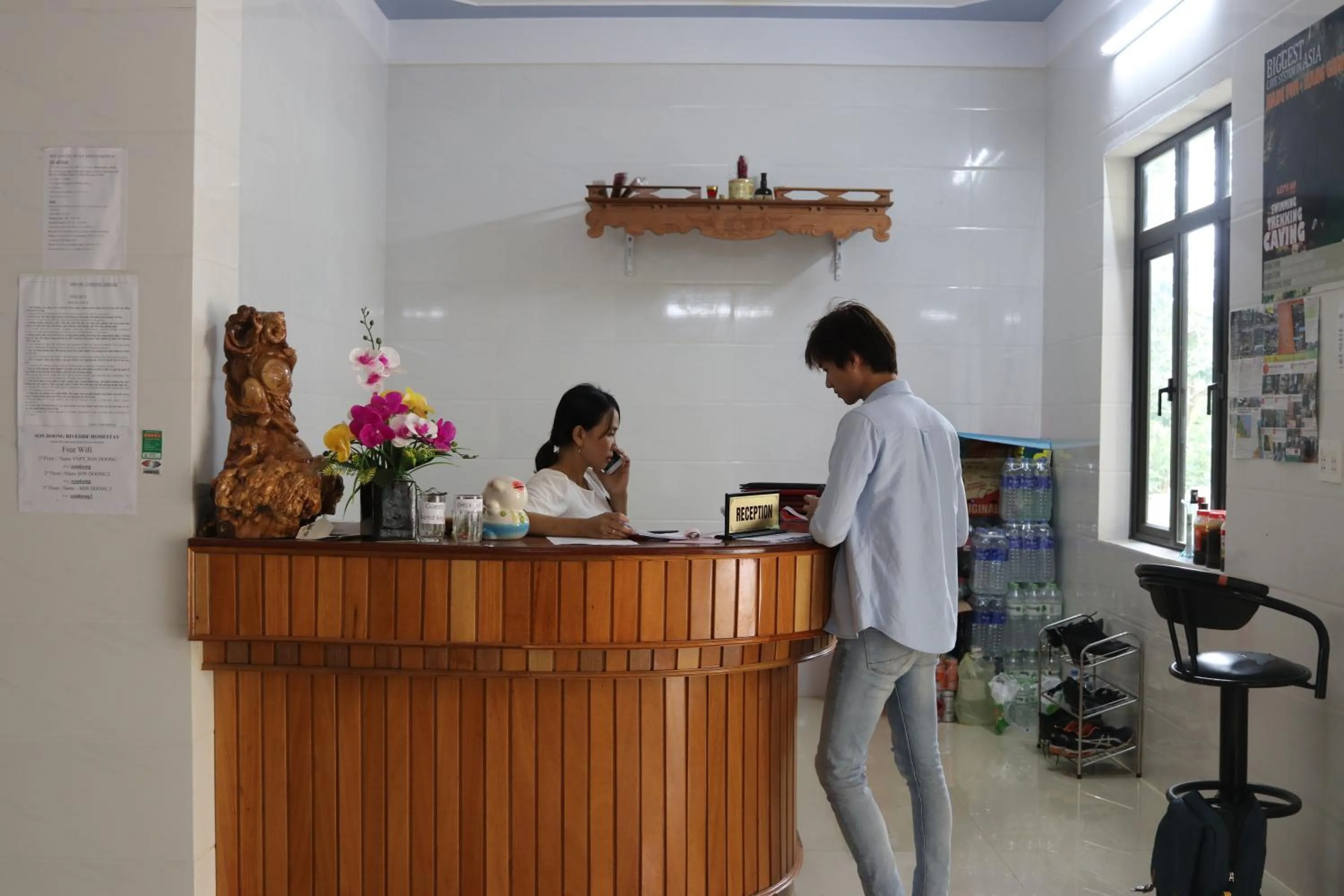 Photo of the whole room in Son Doong Riverside