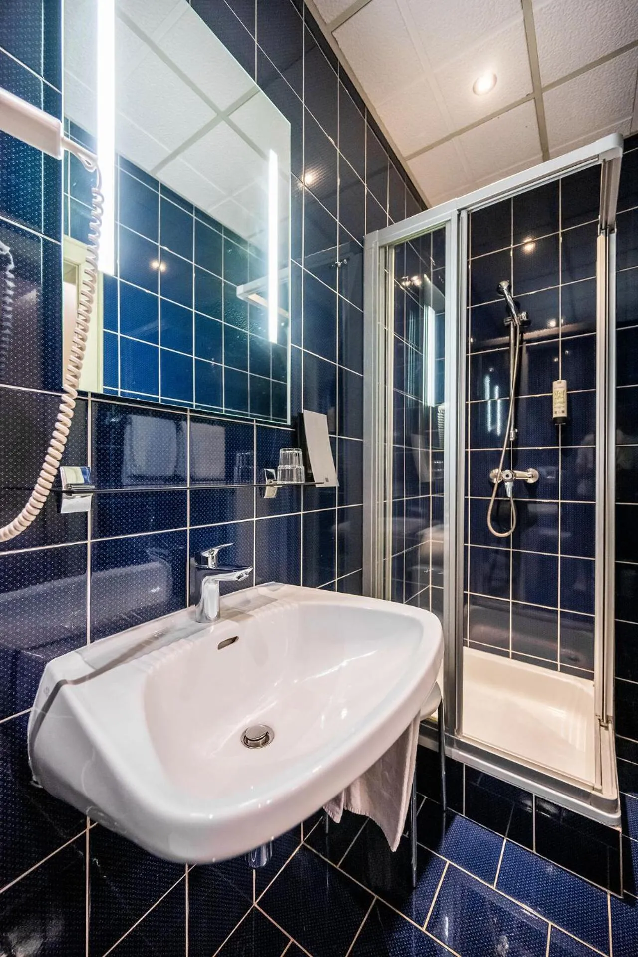 Shower in Motel Zeltweg - Self-Check-in