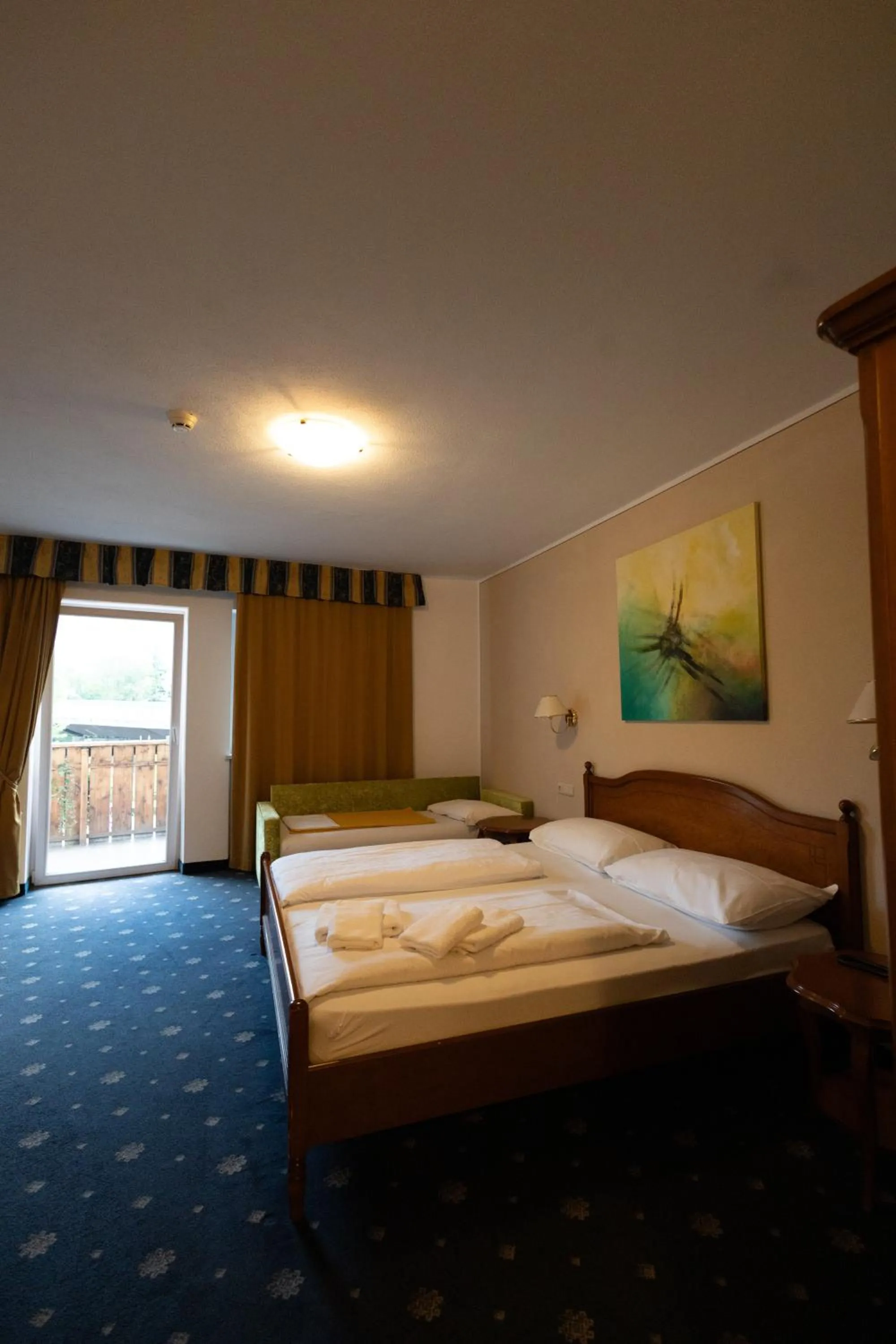 Bed in Hotel Marlingerhof