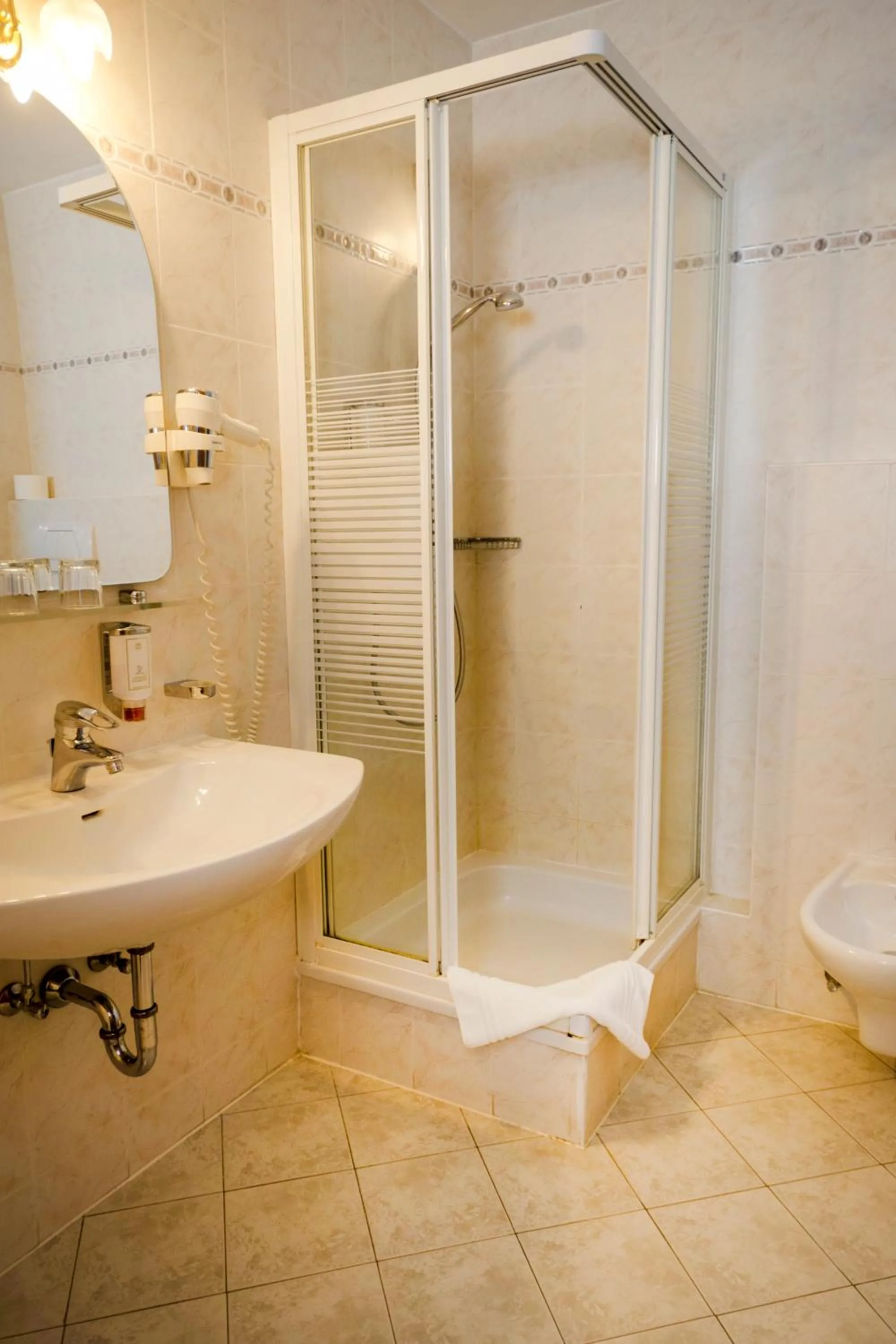 Photo of the whole room in Hotel Marlingerhof