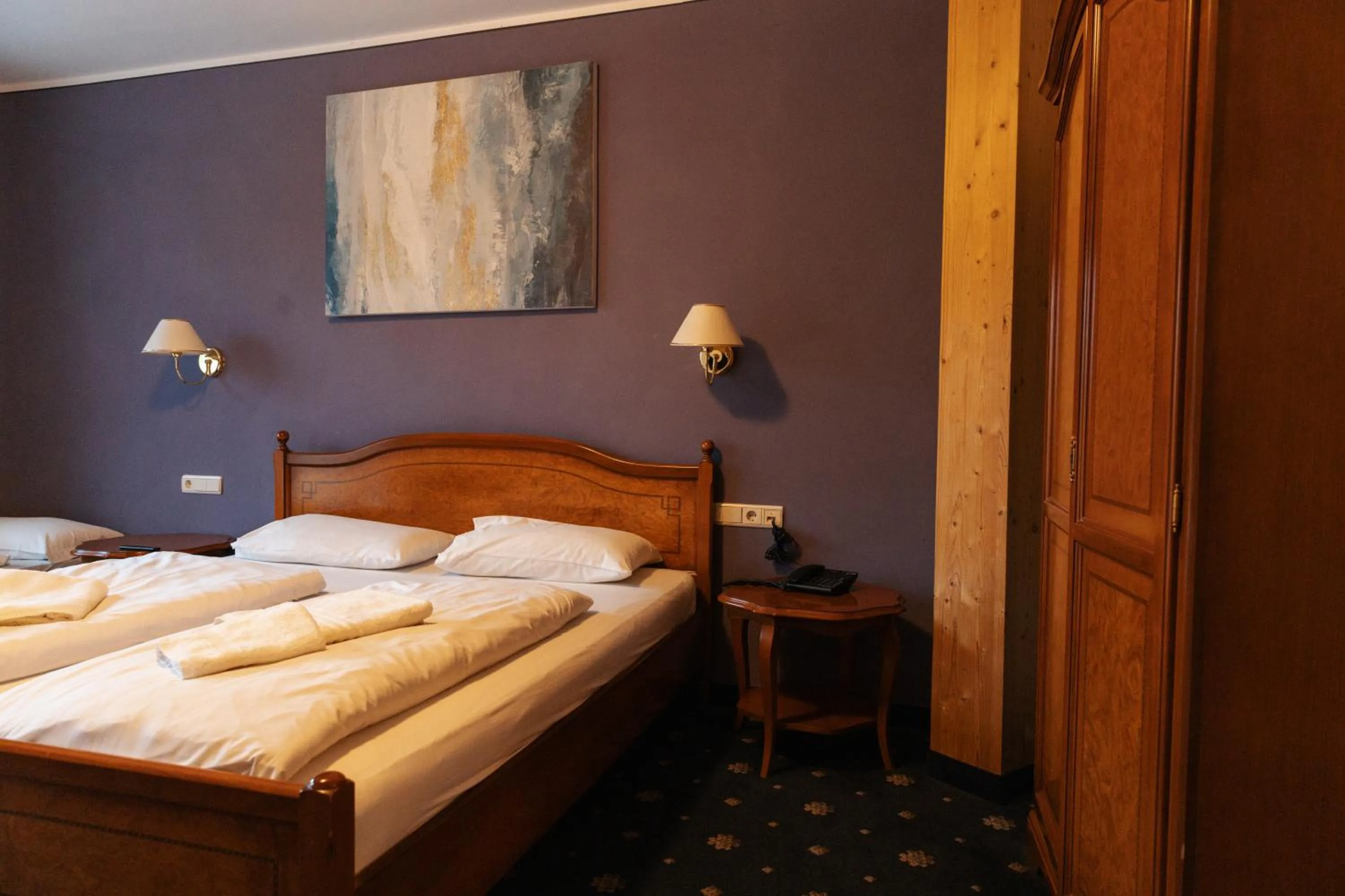 Bed in Hotel Marlingerhof