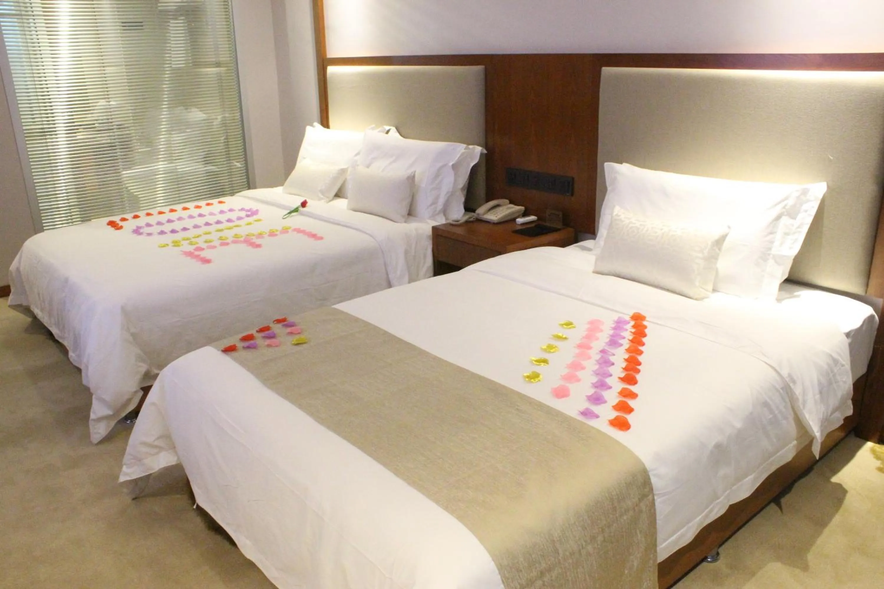 bunk bed, Bed in Fu Hua International Hotel Dunhuang