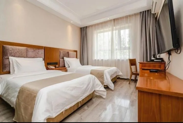 Bed in Fu Hua International Hotel Dunhuang