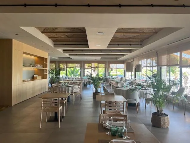 Restaurant/places to eat in Hotel Restaurant Juanito Platja