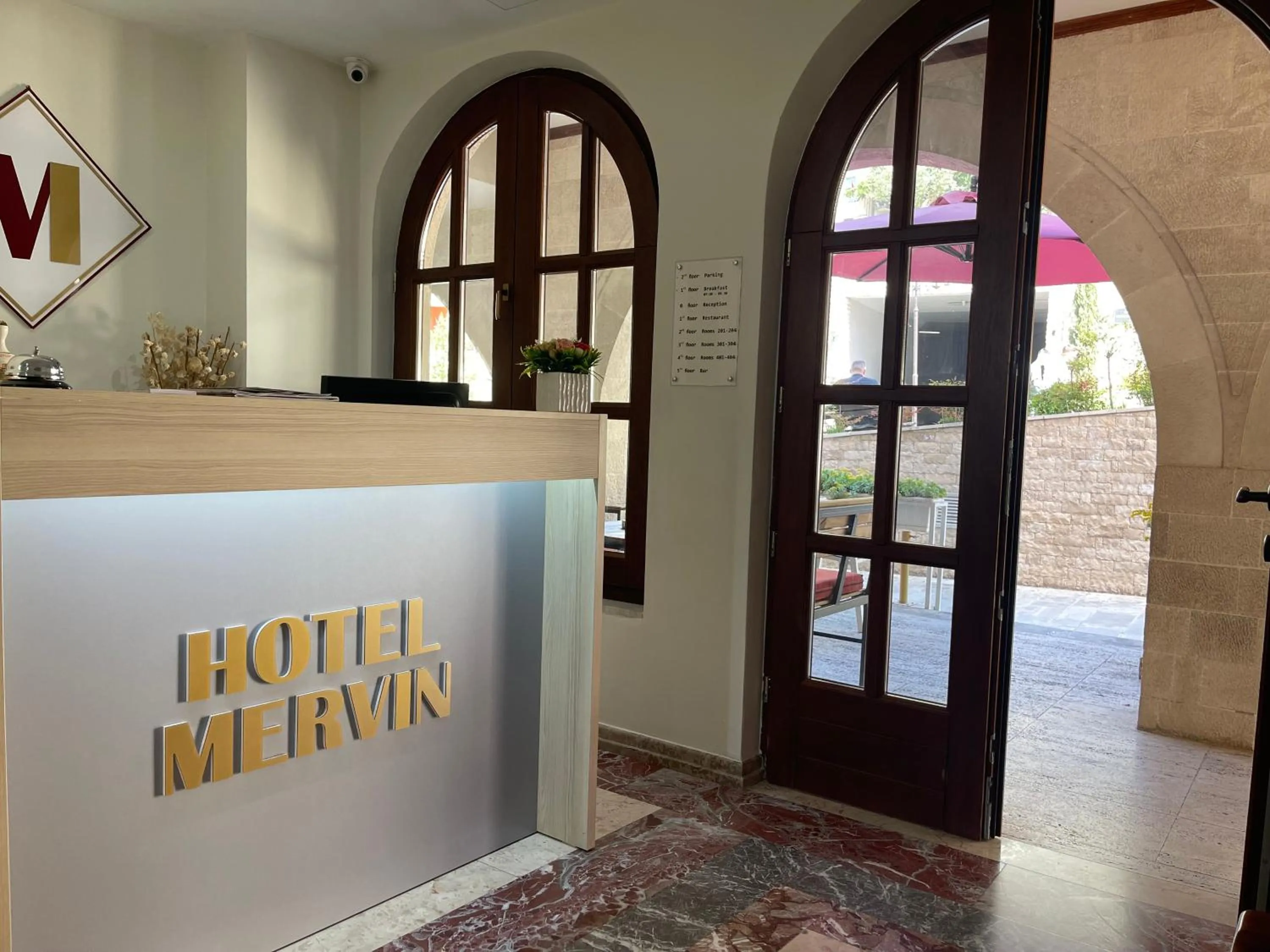 Lobby or reception in Mervin Hotel