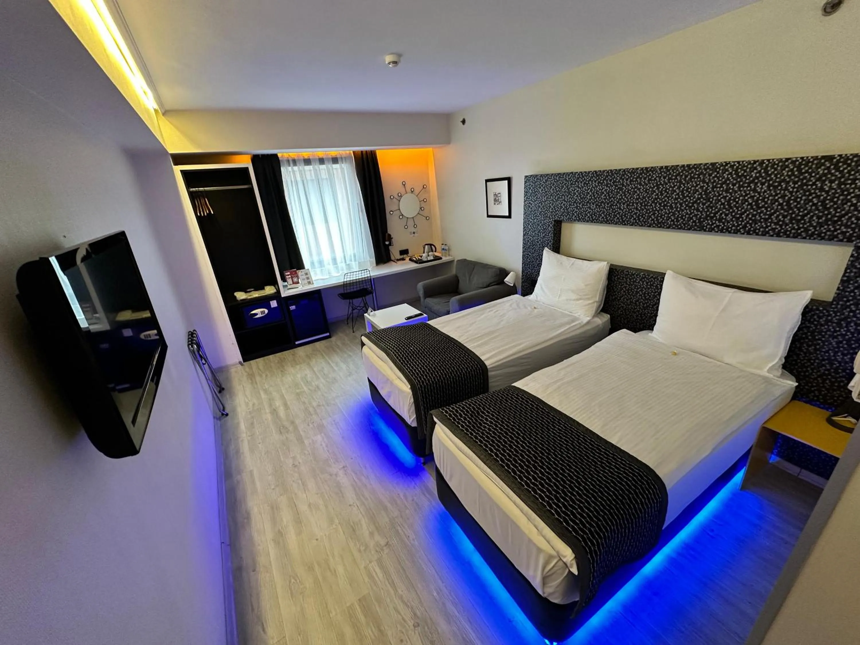 Photo of the whole room, Bed in Tempo Hotel Caglayan