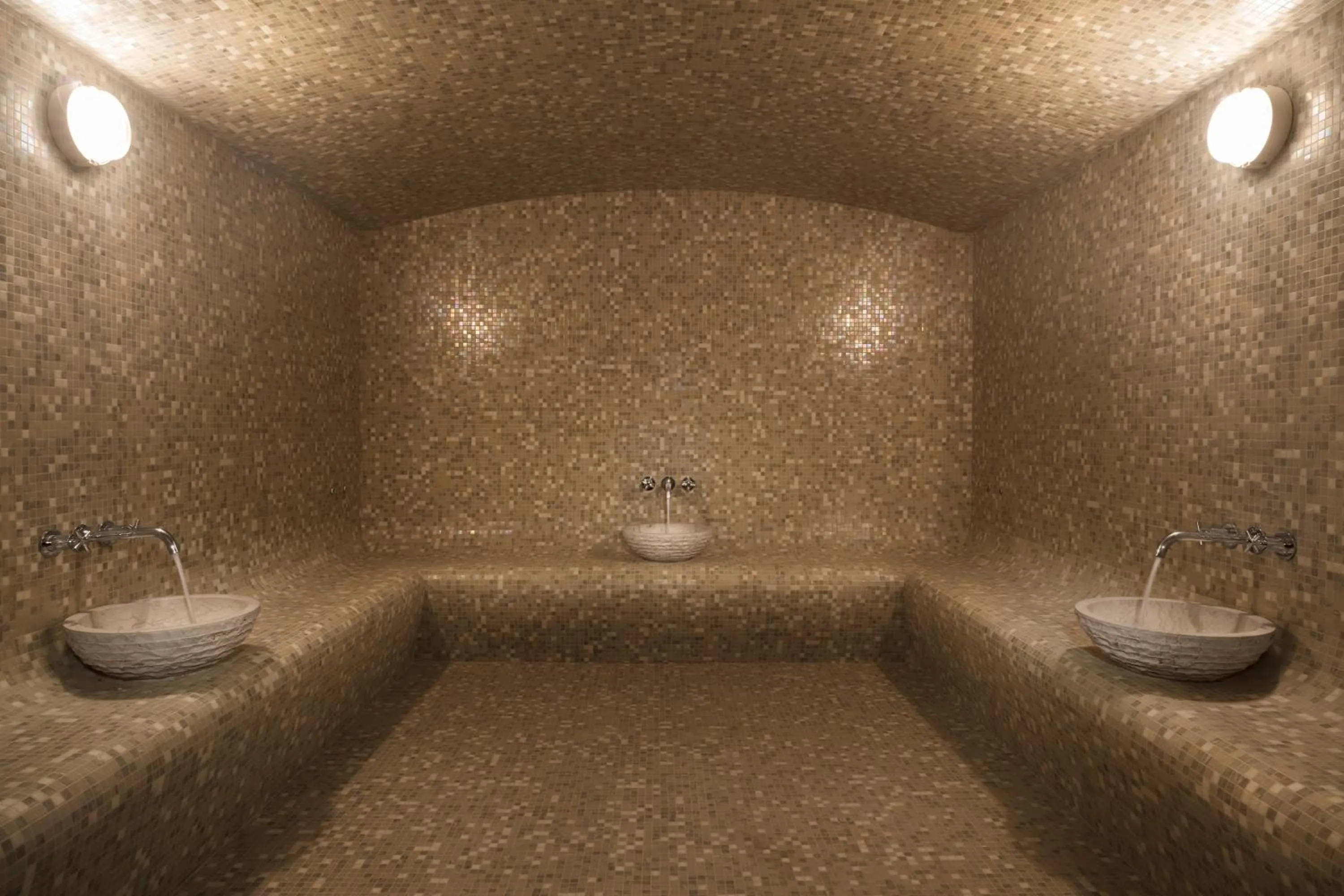 Steam room in Souq Al Wakra Hotel Qatar By Tivoli