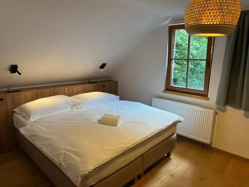 Two-Bedroom Apartment with Balcony in Hamr Divci Kamen Two-Bedroom Apartment with Balcony in Hamr Divci Kamen