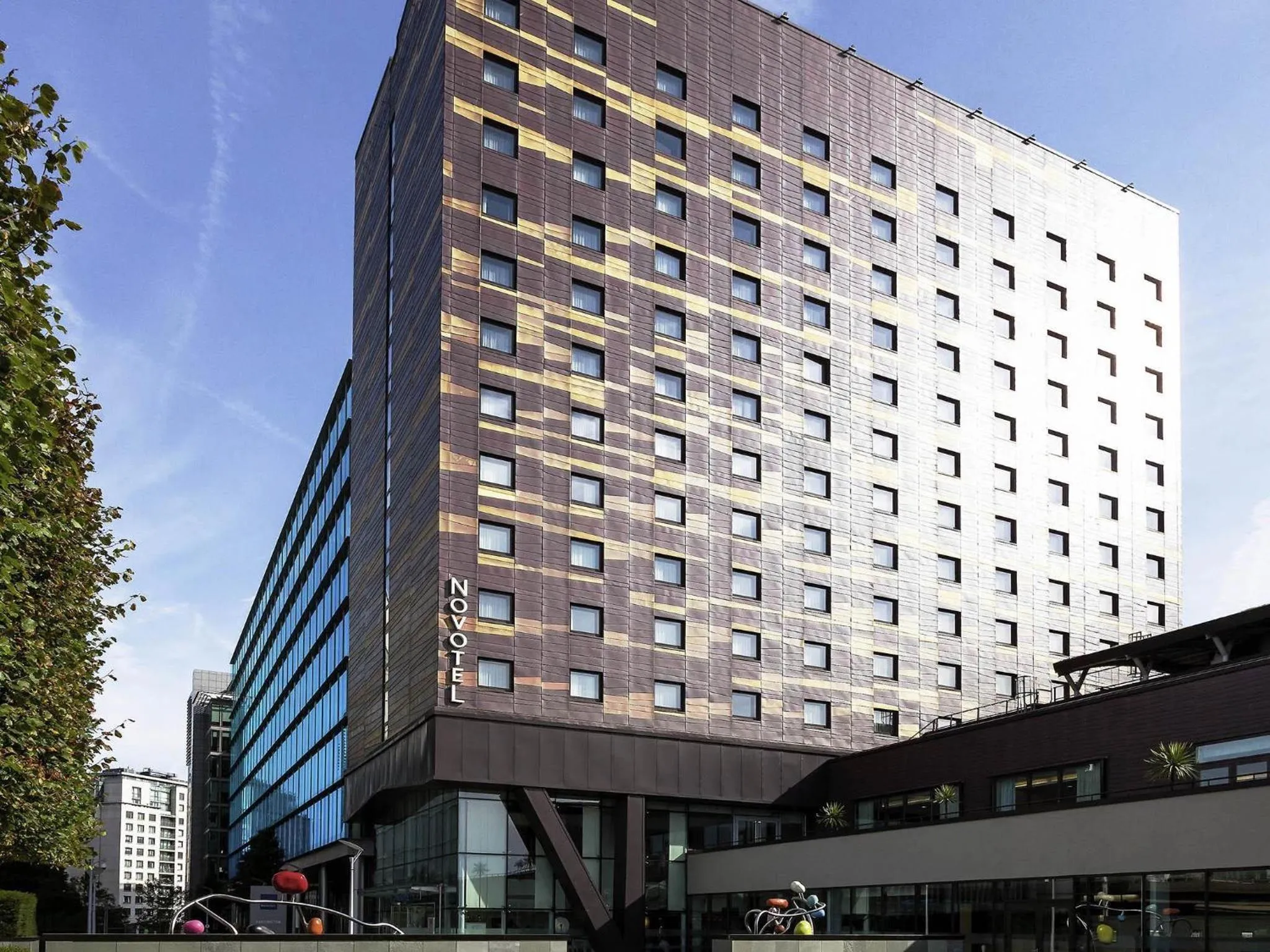 Property building in Novotel London Paddington