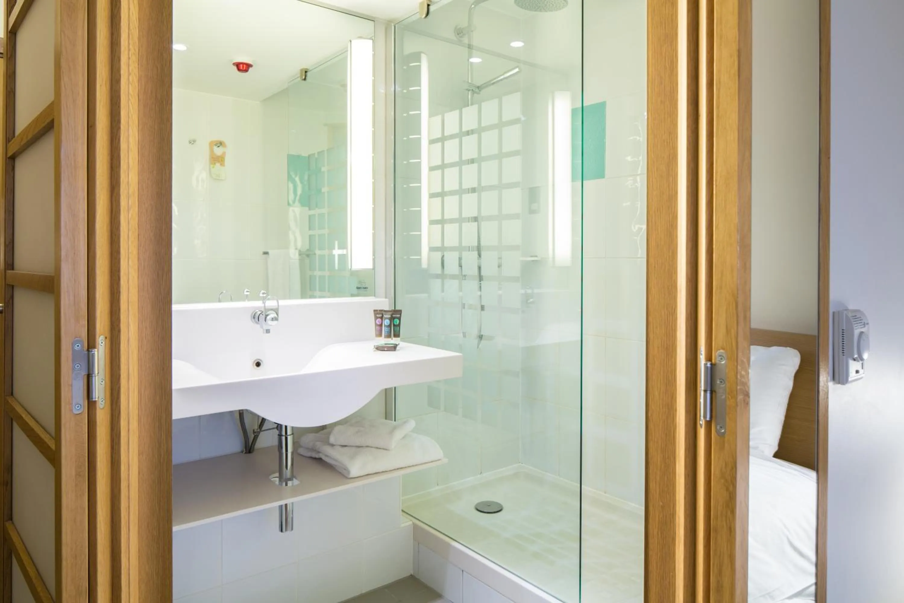 Bathroom in Novotel London Paddington