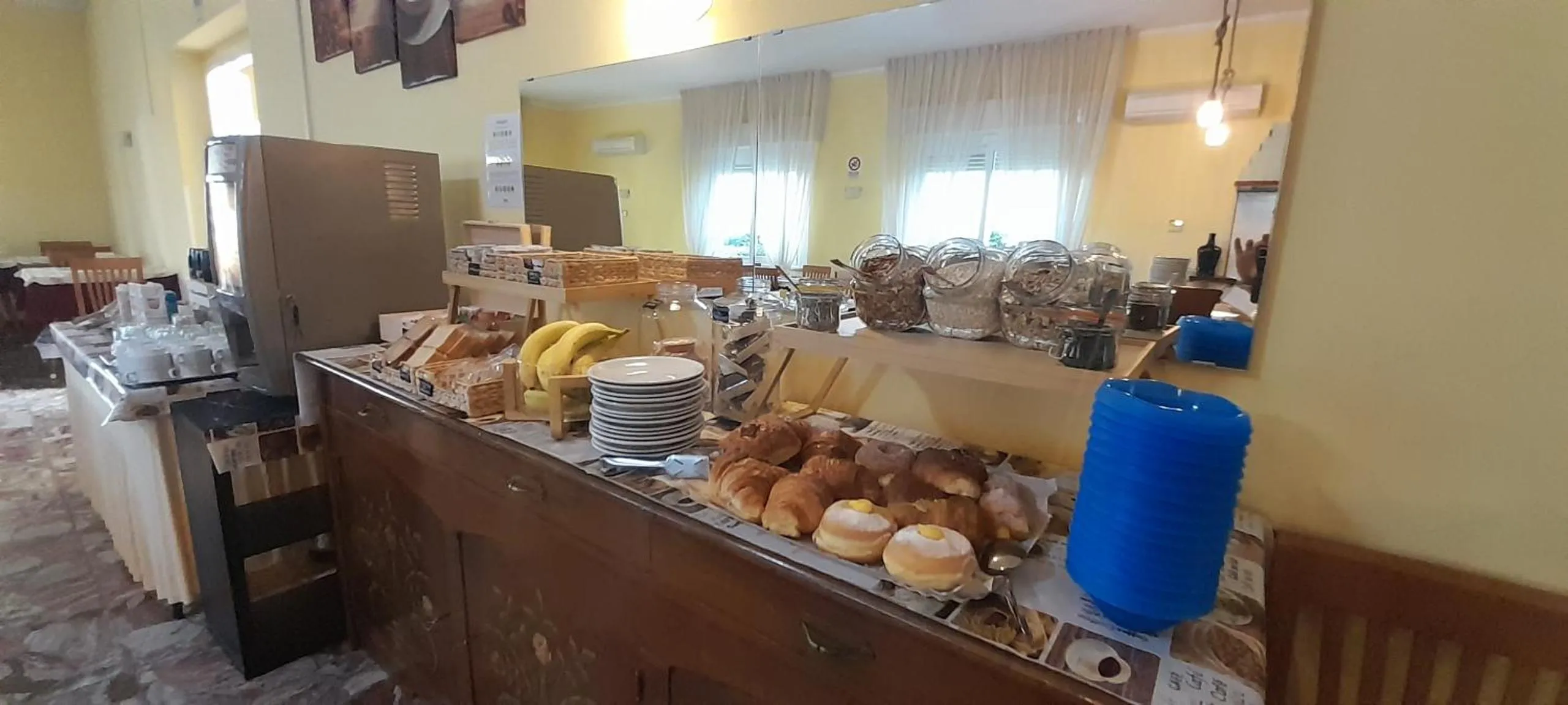 Food and drinks in Hotel Carmen Viserba