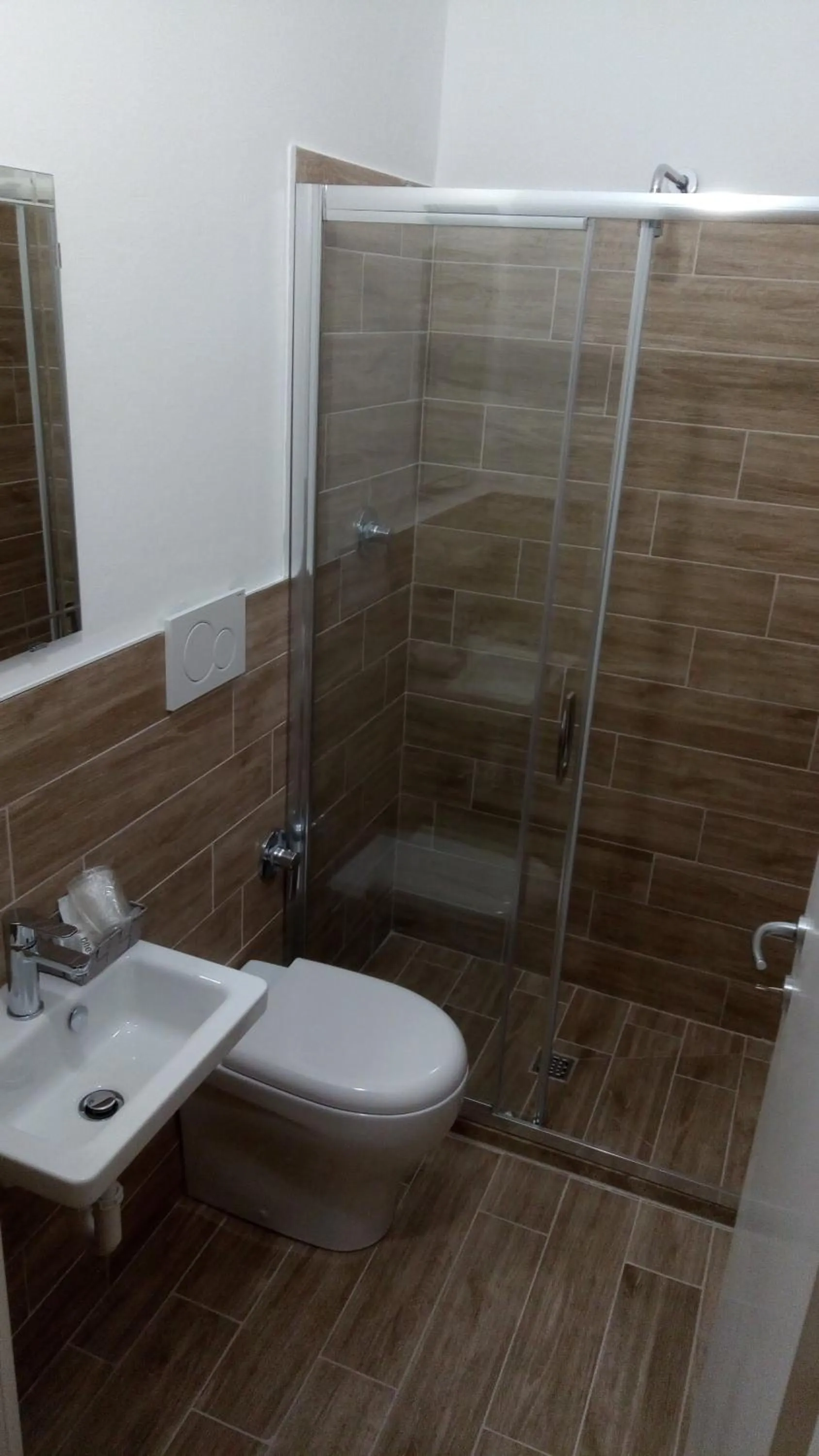 Shower in Hotel Carmen Viserba