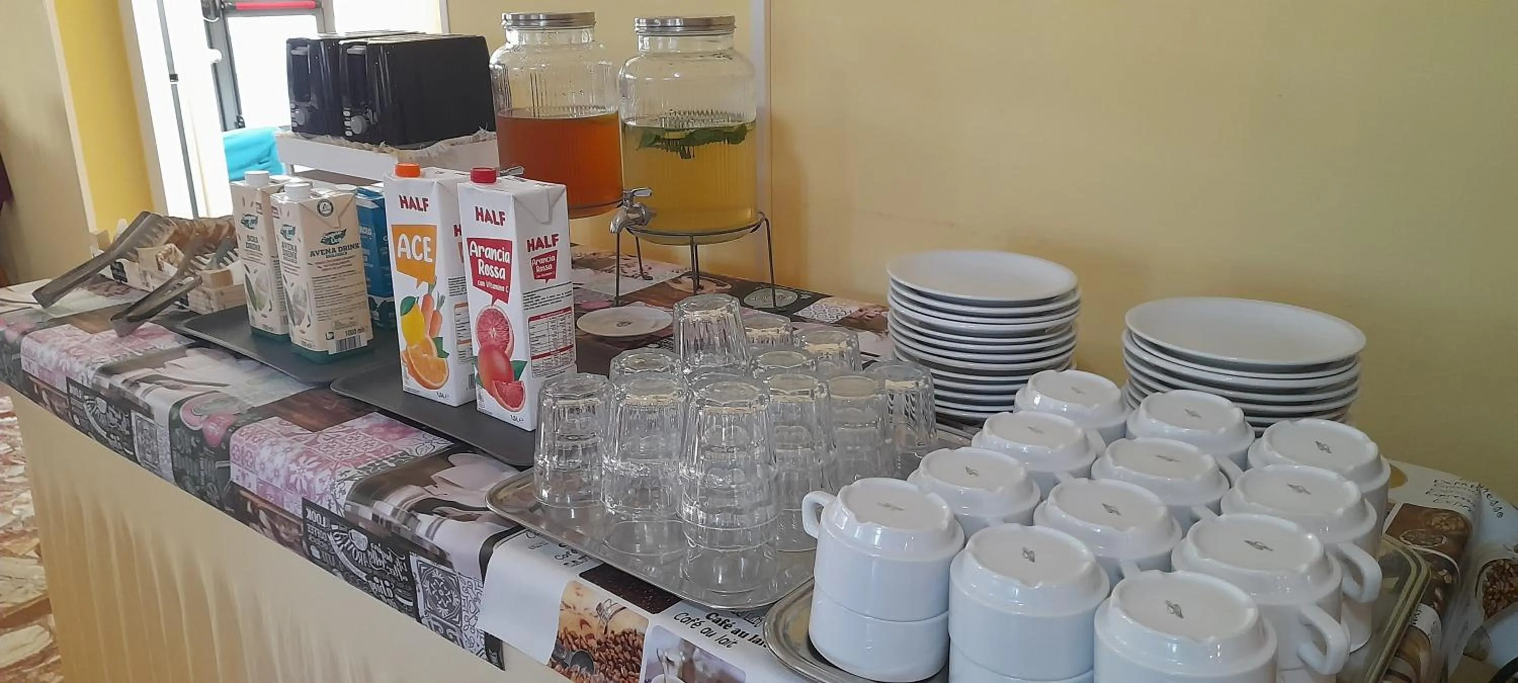 Food and drinks in Hotel Carmen Viserba