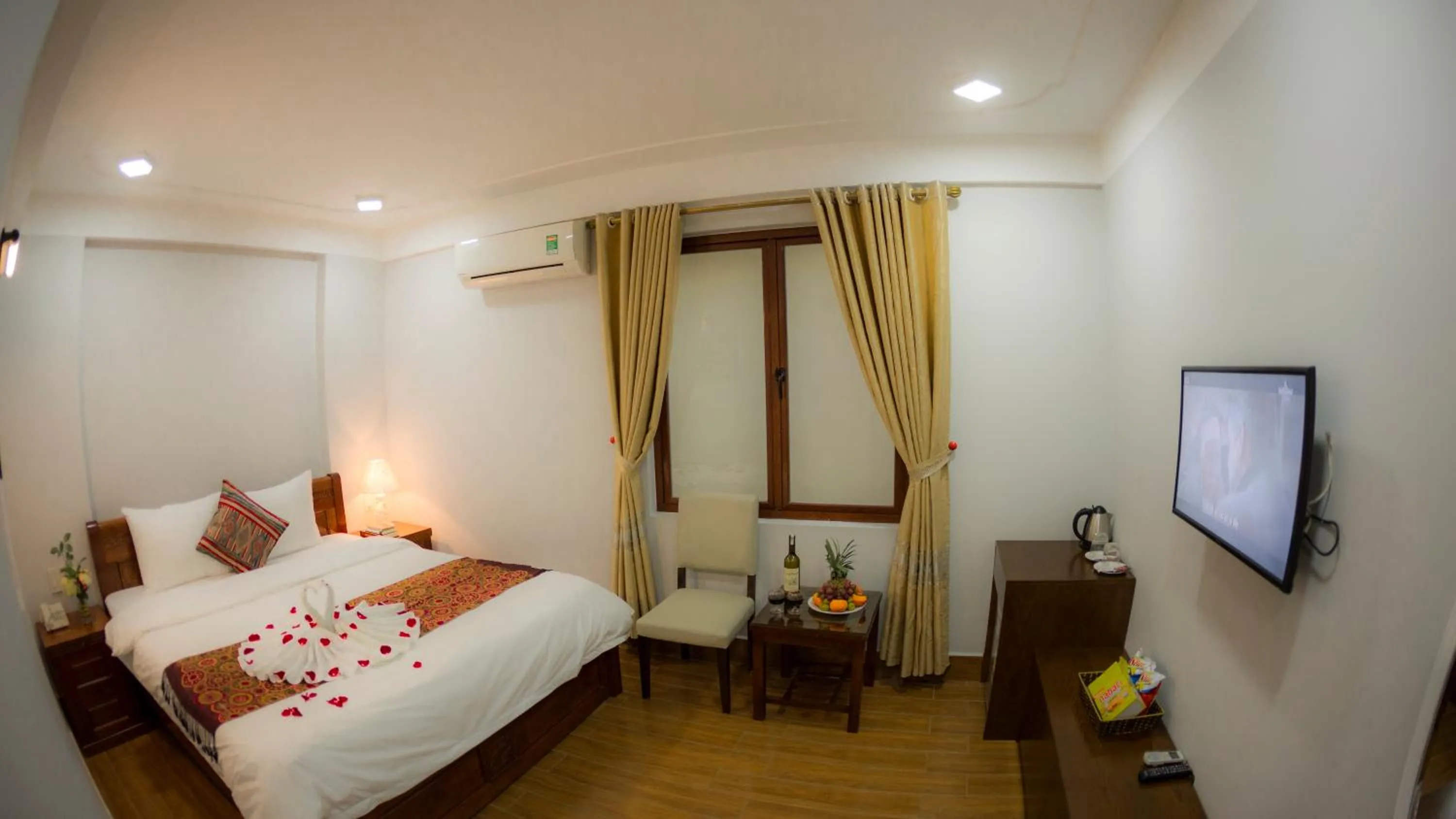 Bed in Sapa Land Hotel