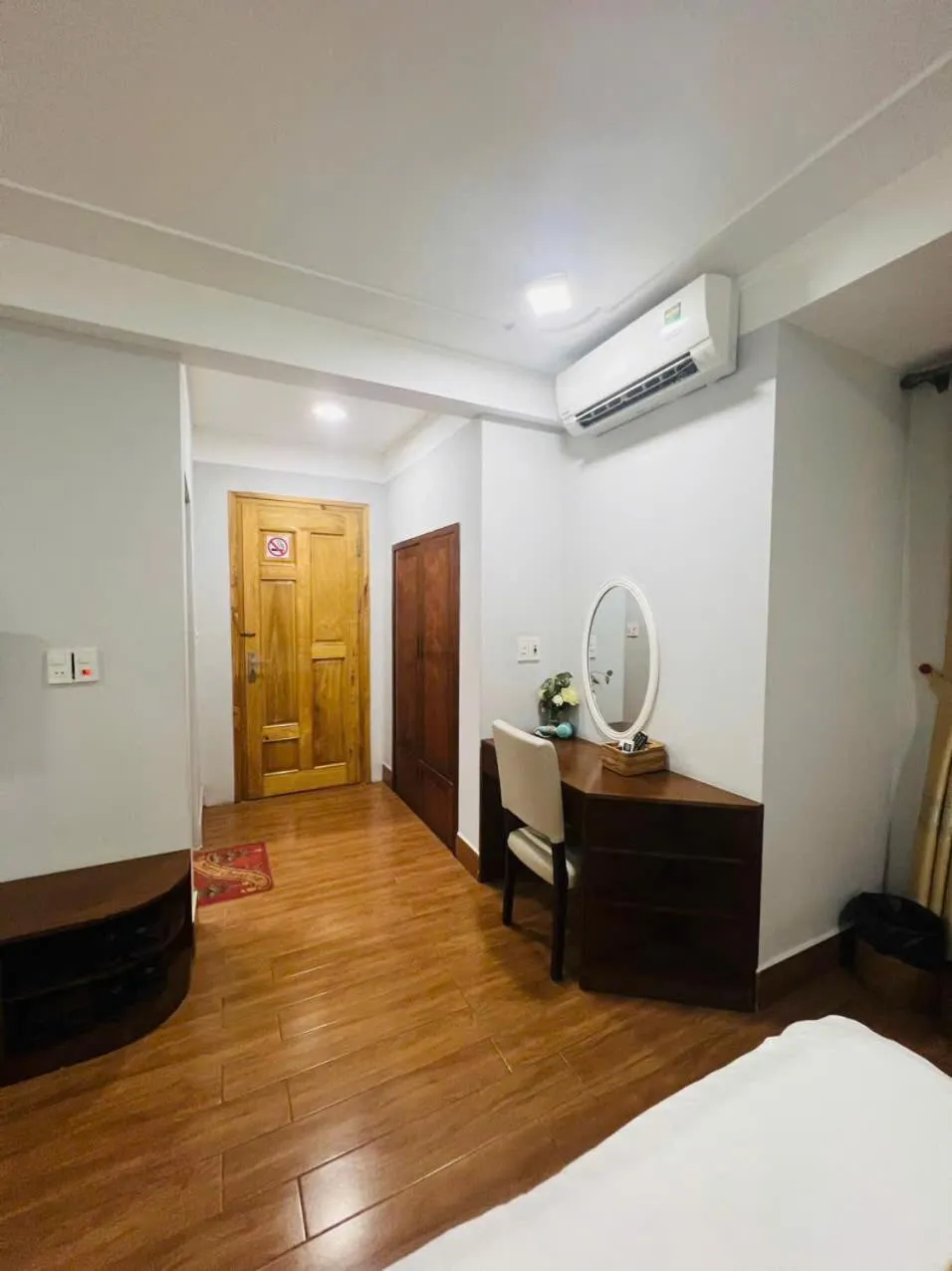 air conditioner, Bed in Sapa Land Hotel