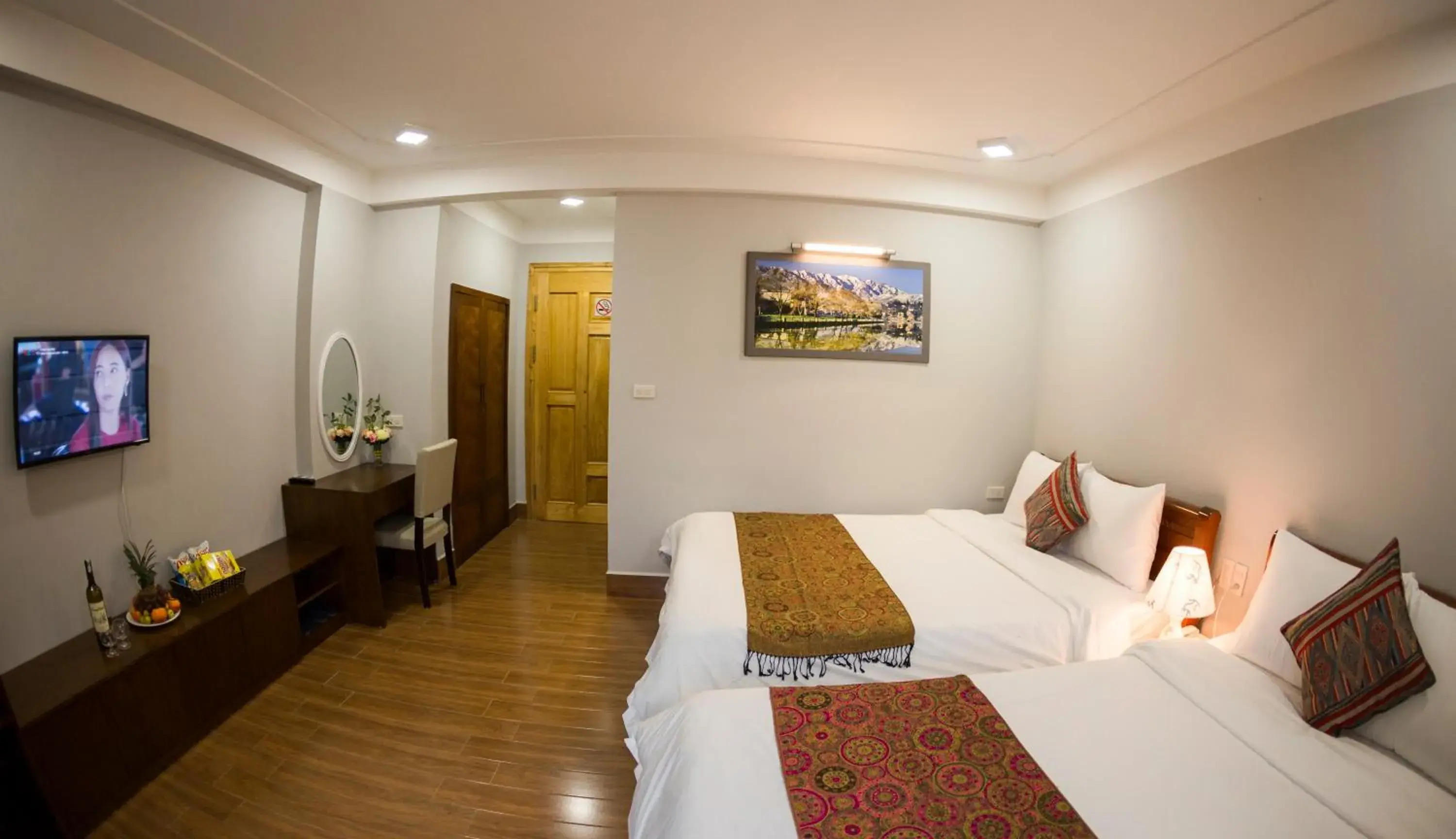 Deluxe Twin Room in Sapa Land Hotel Deluxe Twin Room in Sapa Land Hotel