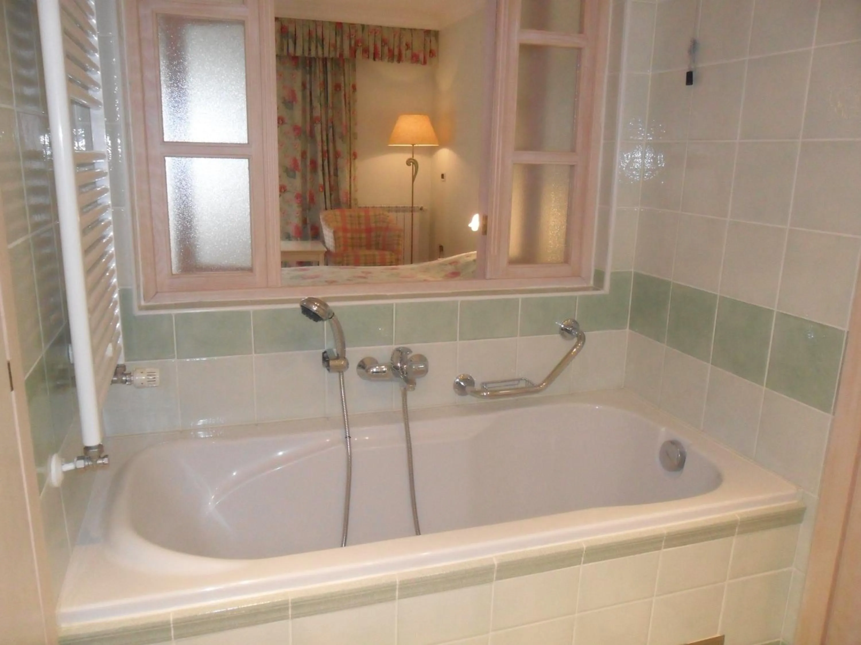 Bathroom in Hotel Miramar