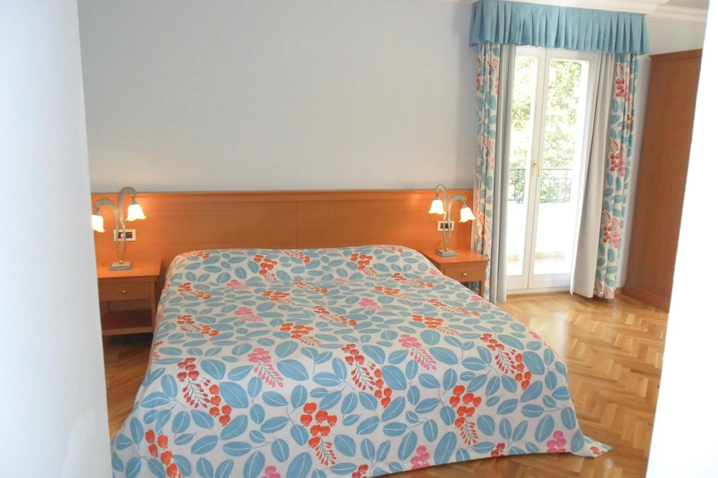 Bed in Hotel Miramar